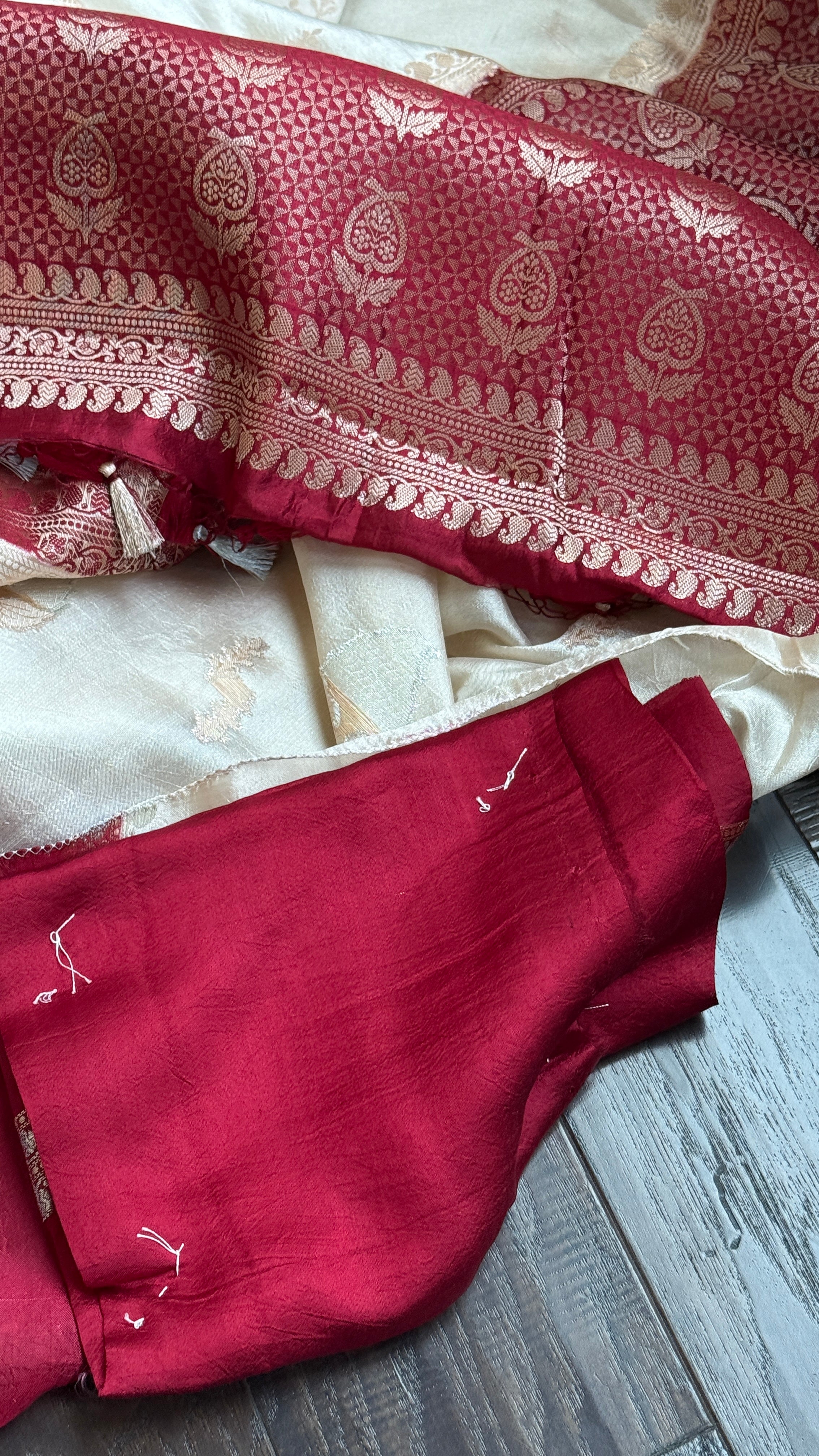 Chiniya Silk Banarasi - Cream Maroon Woven