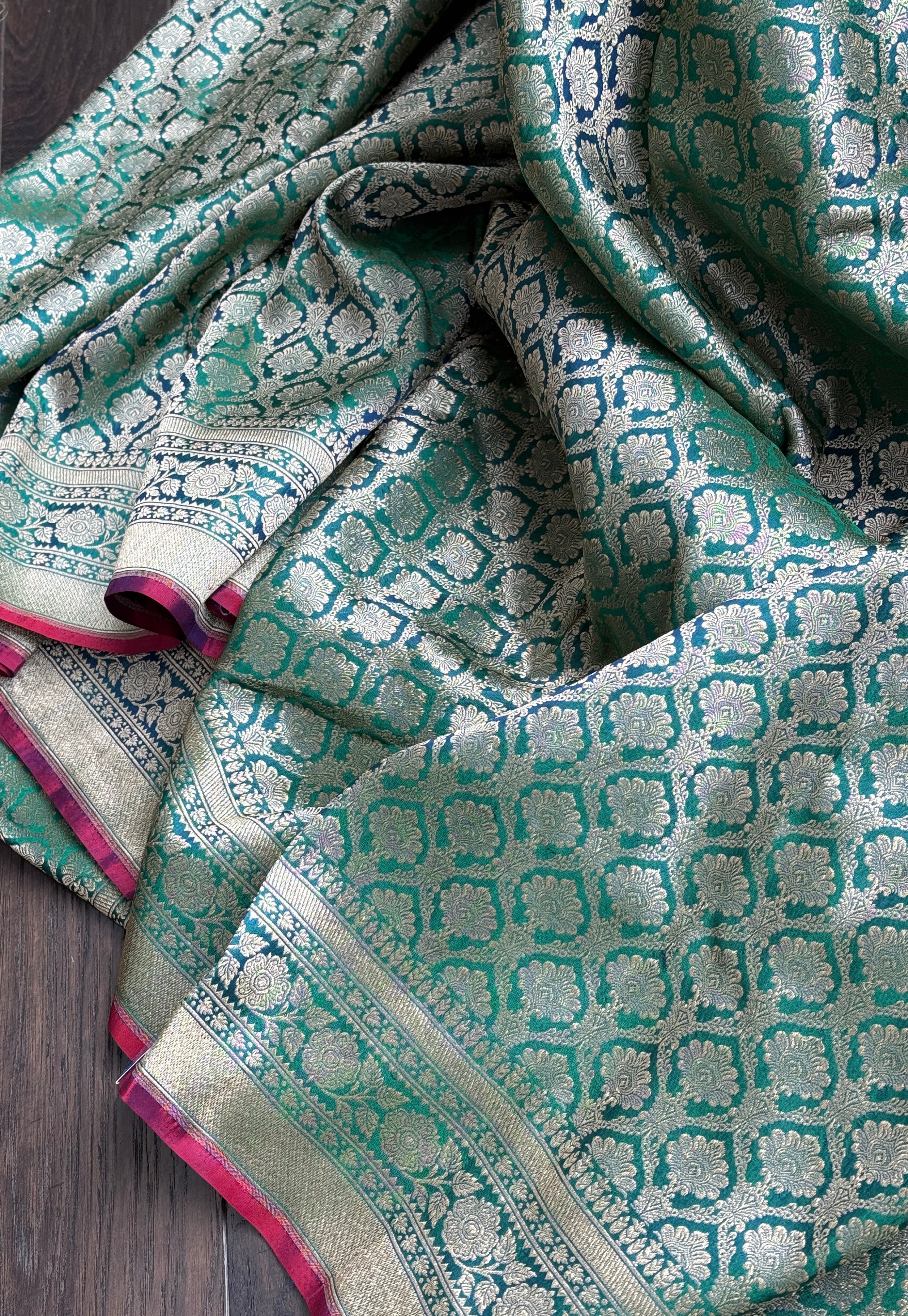 Pure Silk Katan Banarasi- Peocock Green Dual Shaded