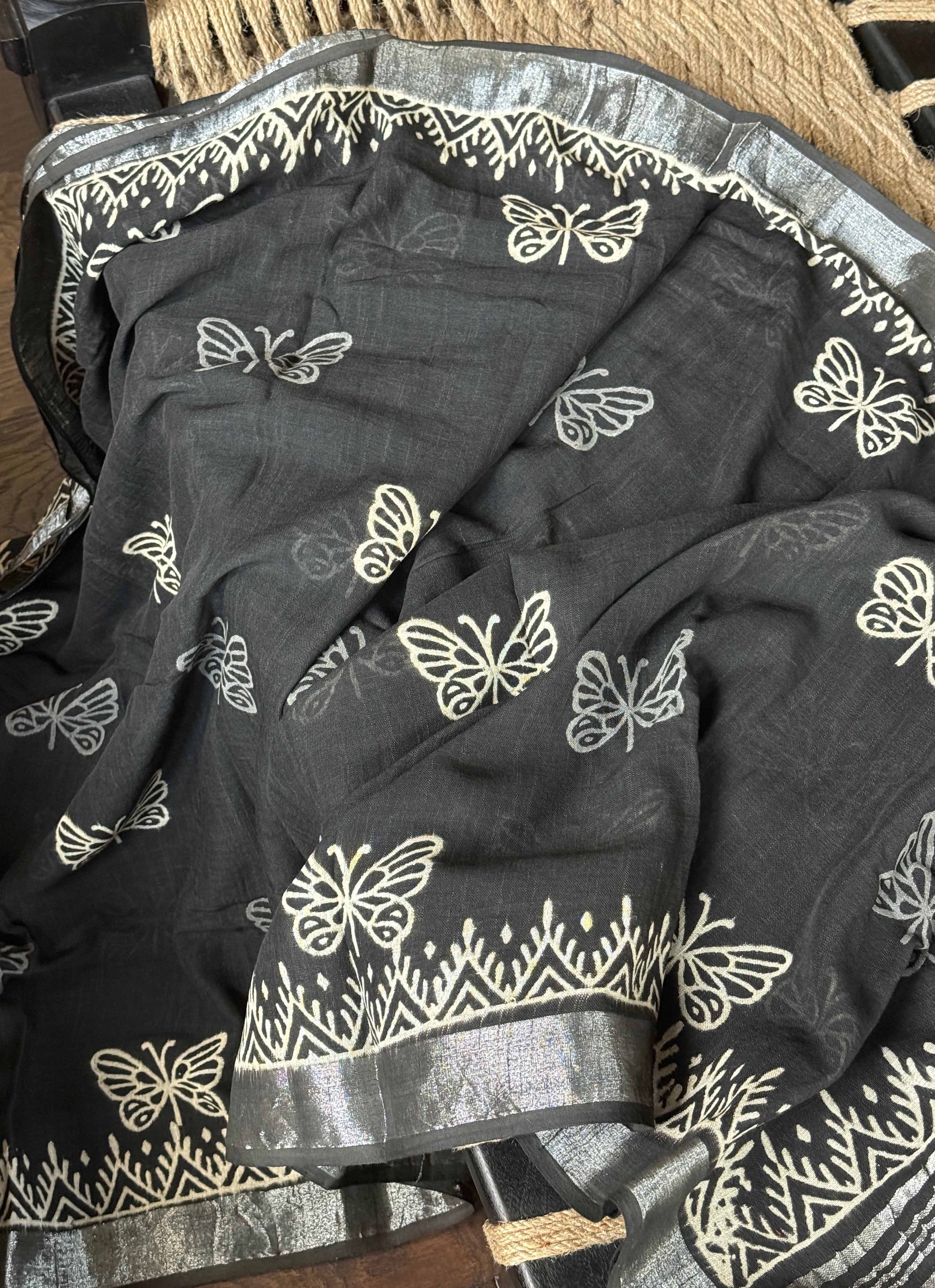 Linen Printed - Black White Silver Zari