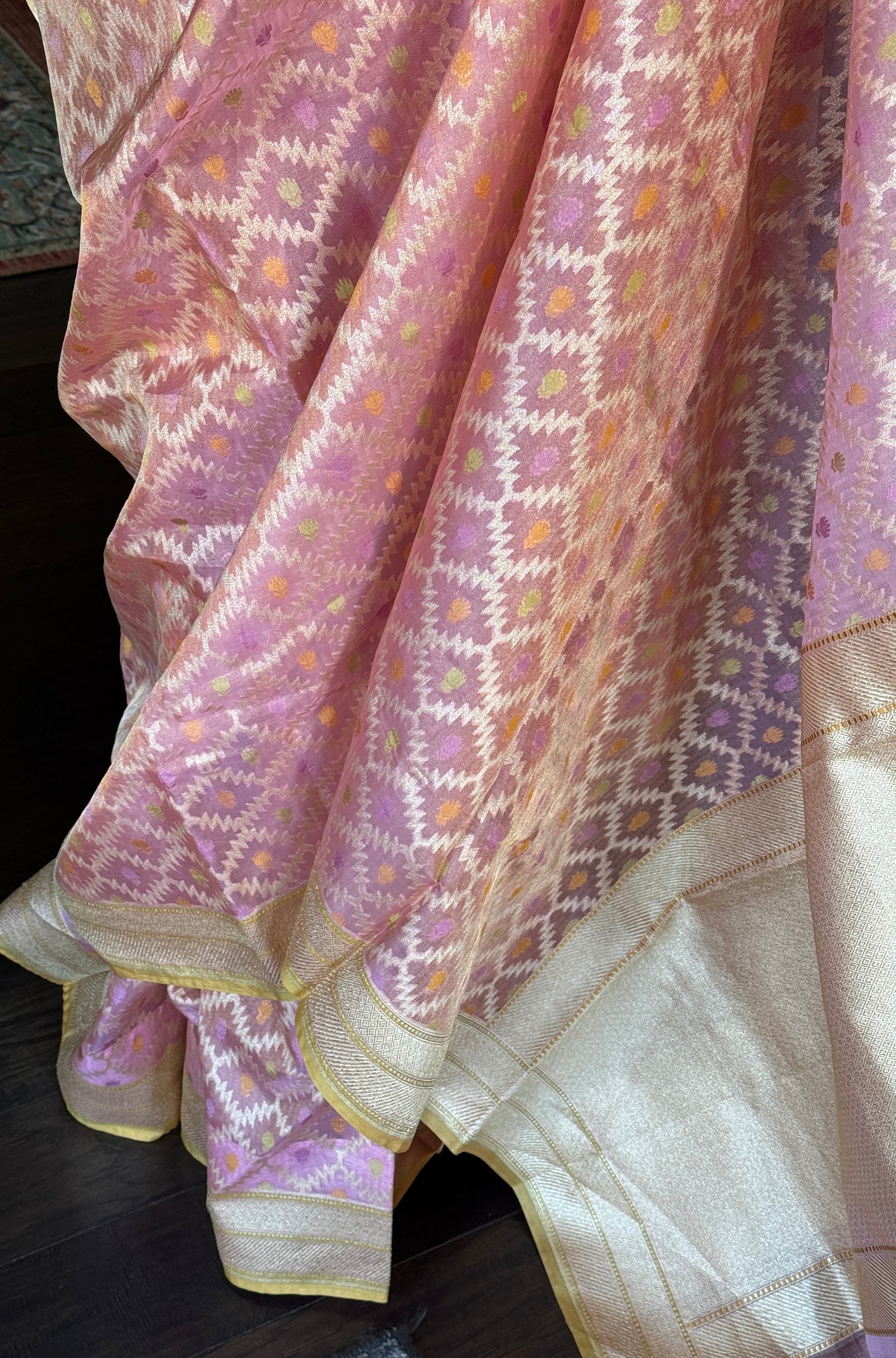 Pure Tissue Kora Silk Jamdaani Banarasi - Pink Golden Antique Zari