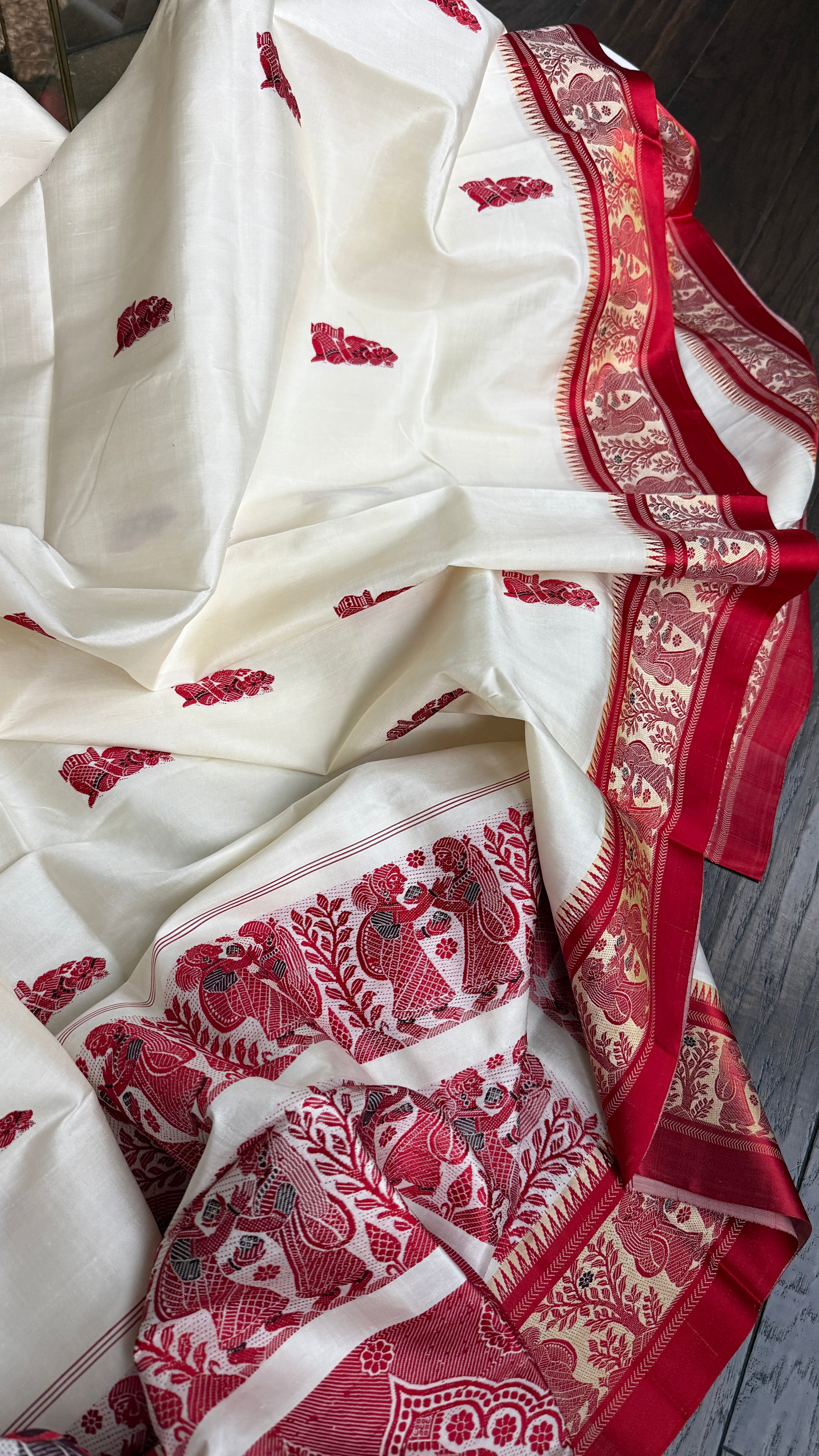 Pure Garad Silk- Off-White Red