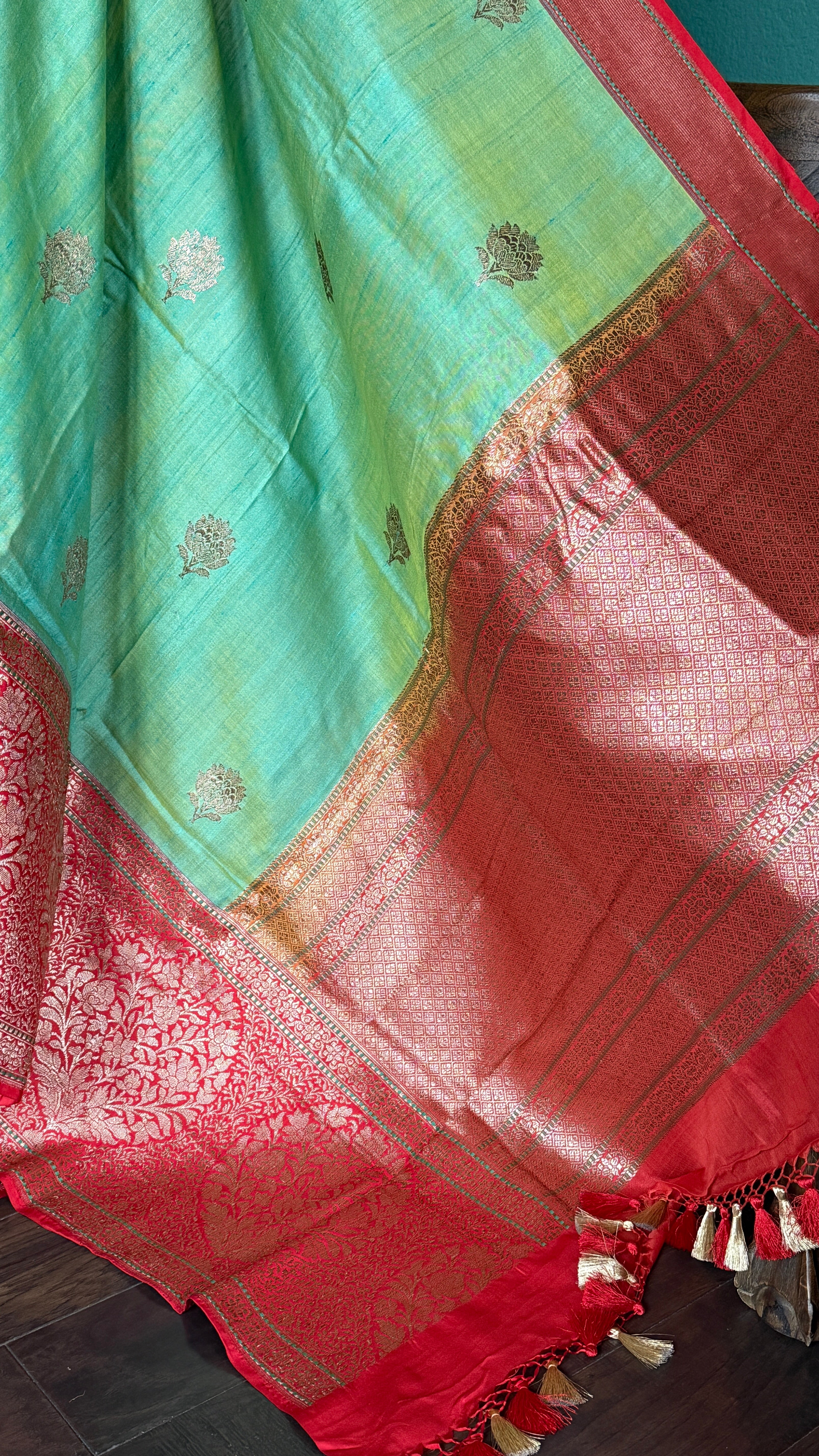 Pure Tassur Silk Banarasi - Sea Green Red