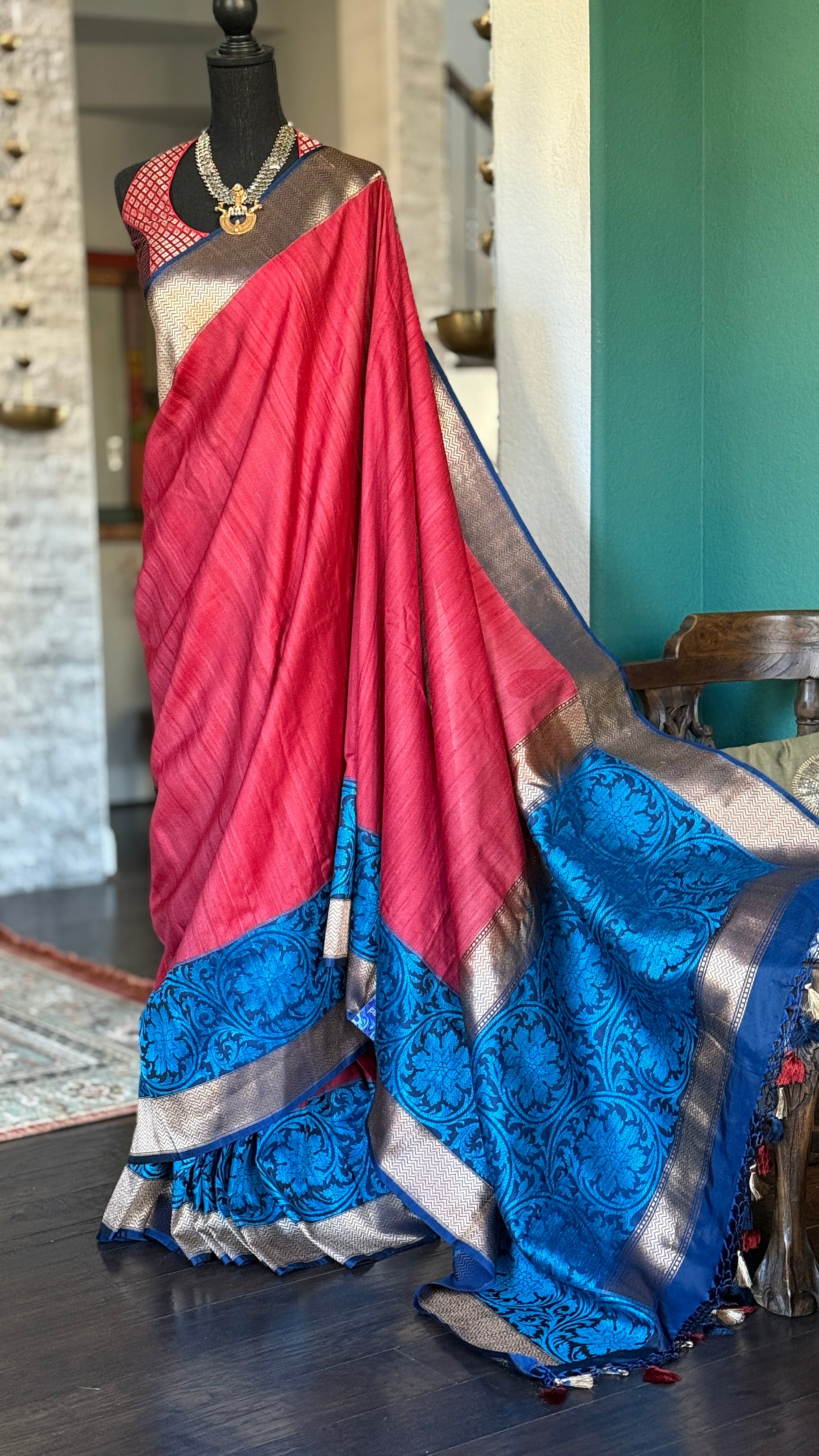 Tussar Silk Banarasi - Red Blue Kadwa