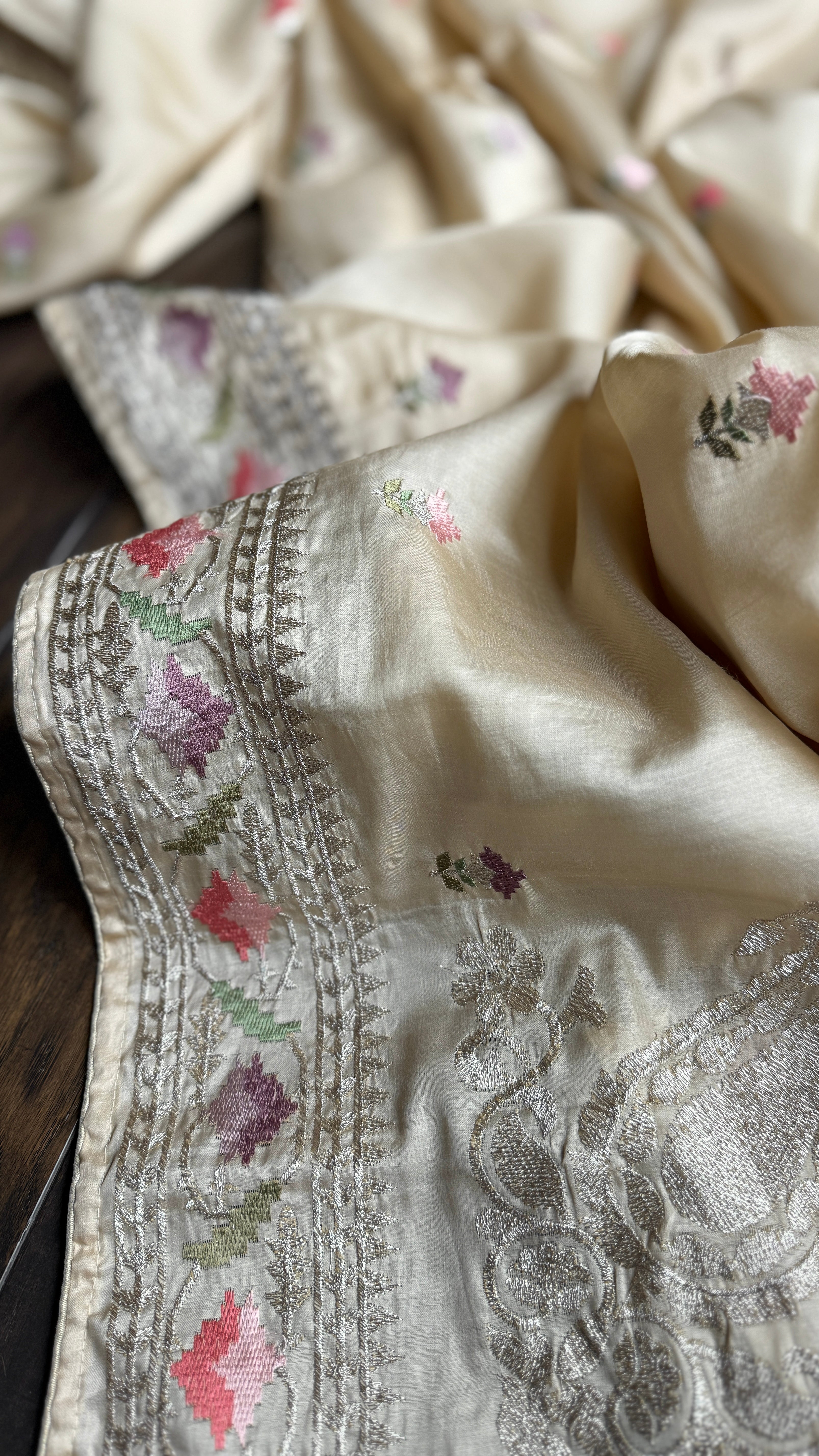 Designer Soft Silk Paithani - Beige Embroidered