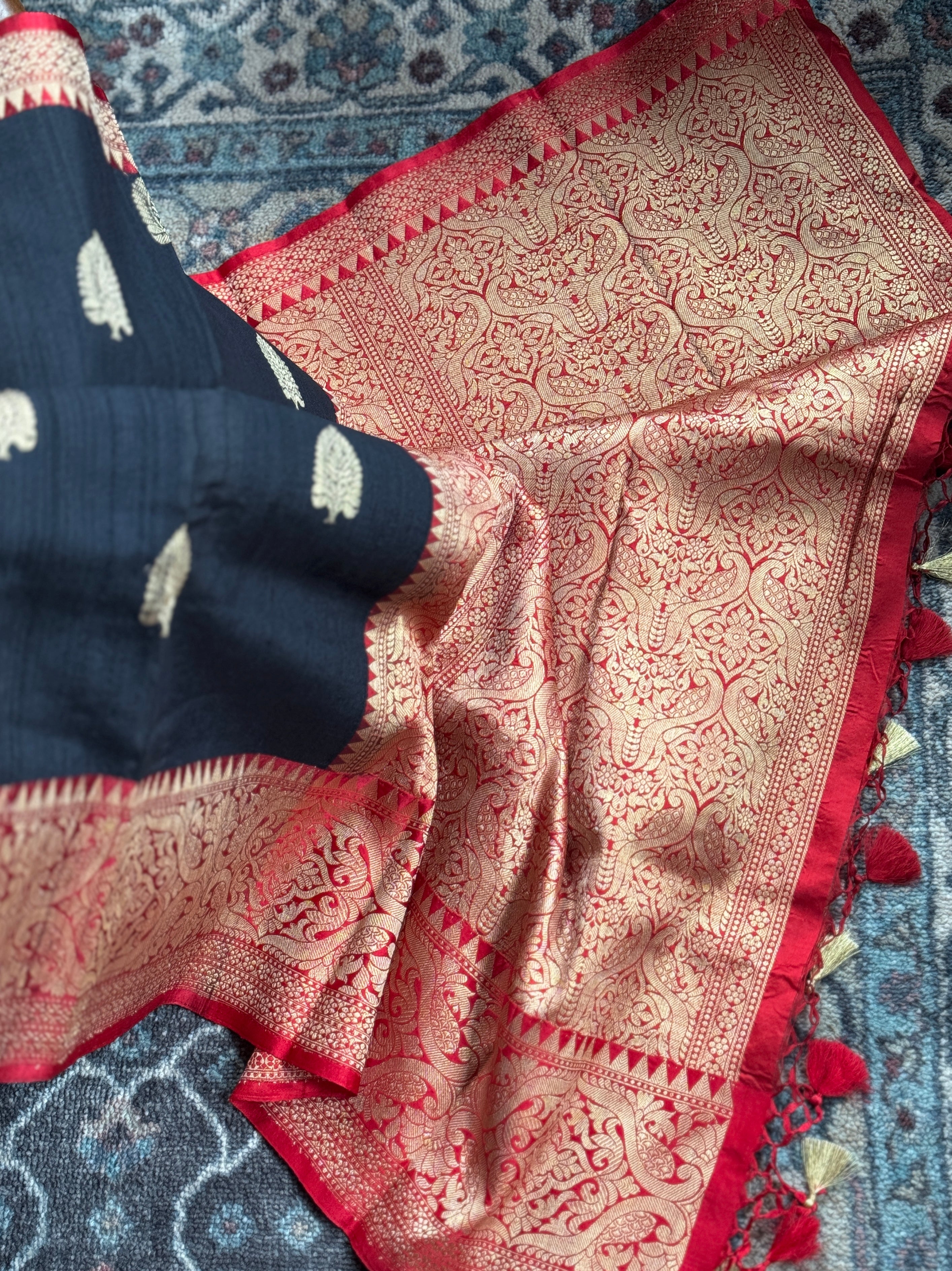 Pure Tussar Silk Banarasi - Black Red