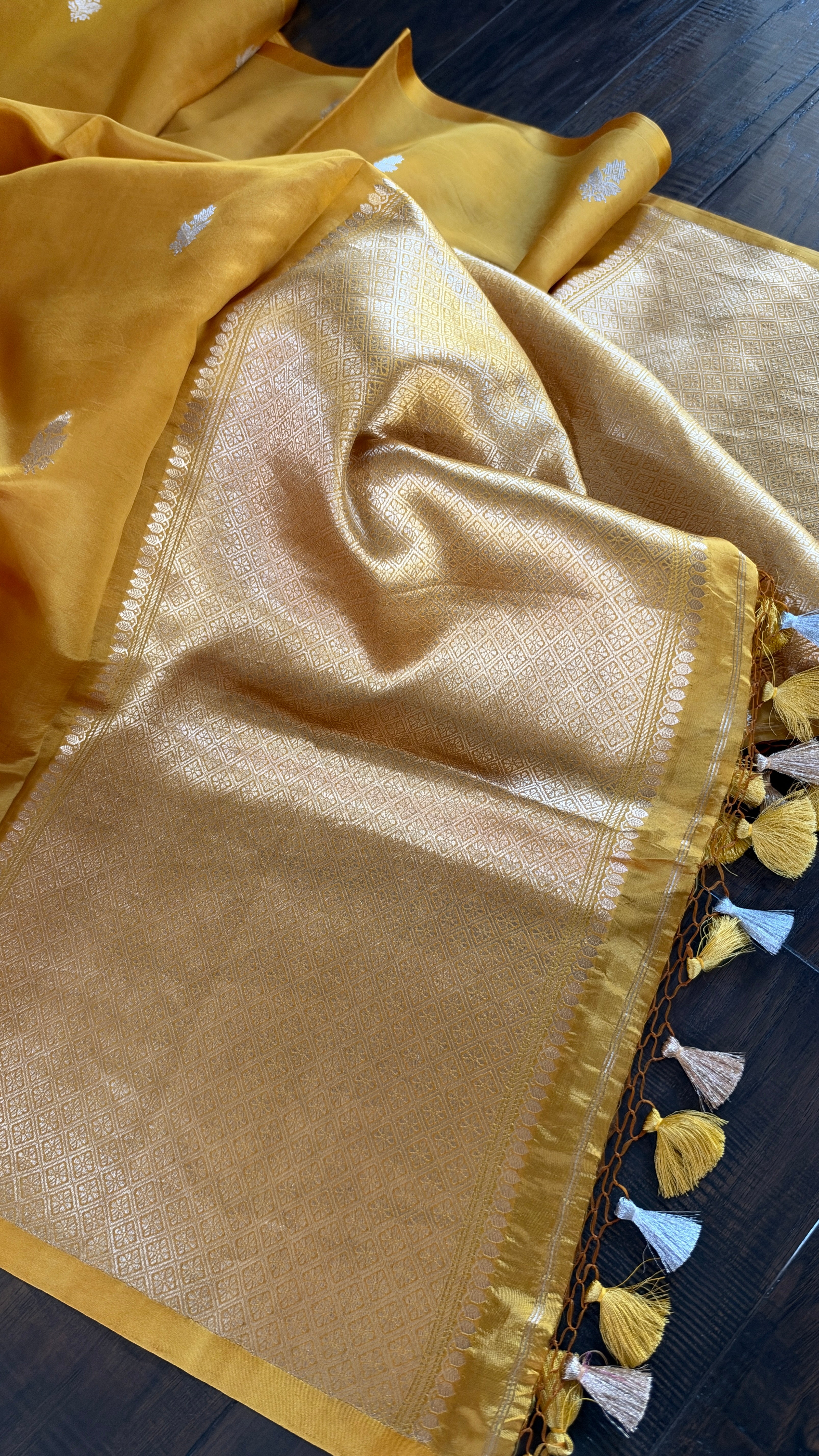 Pure Silk Banarasi Khadhua - Yellow Golden Zari