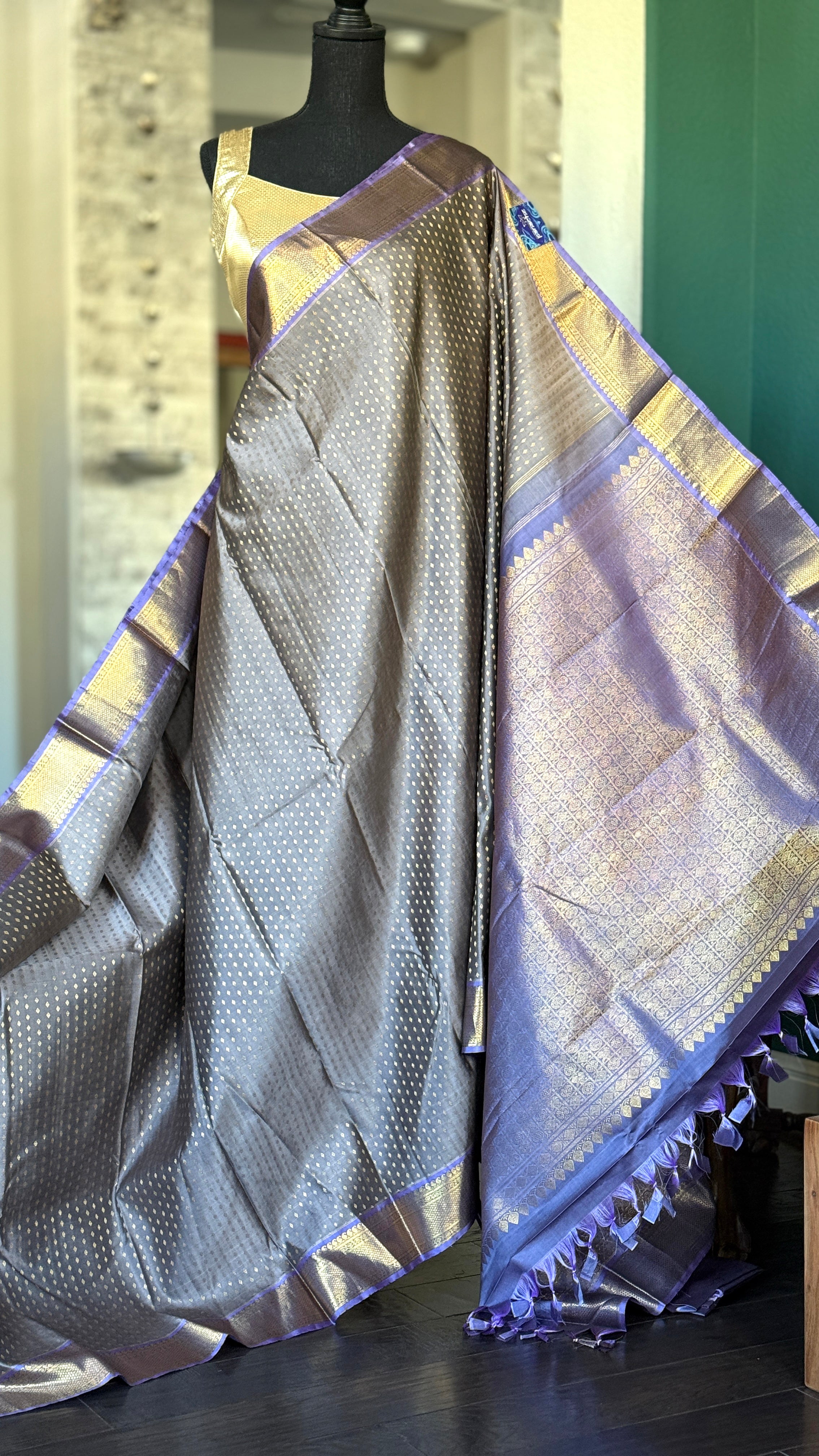 Pure Silk Kanjivaram - Grey Violet 2g Pure Zari Bridal Saree