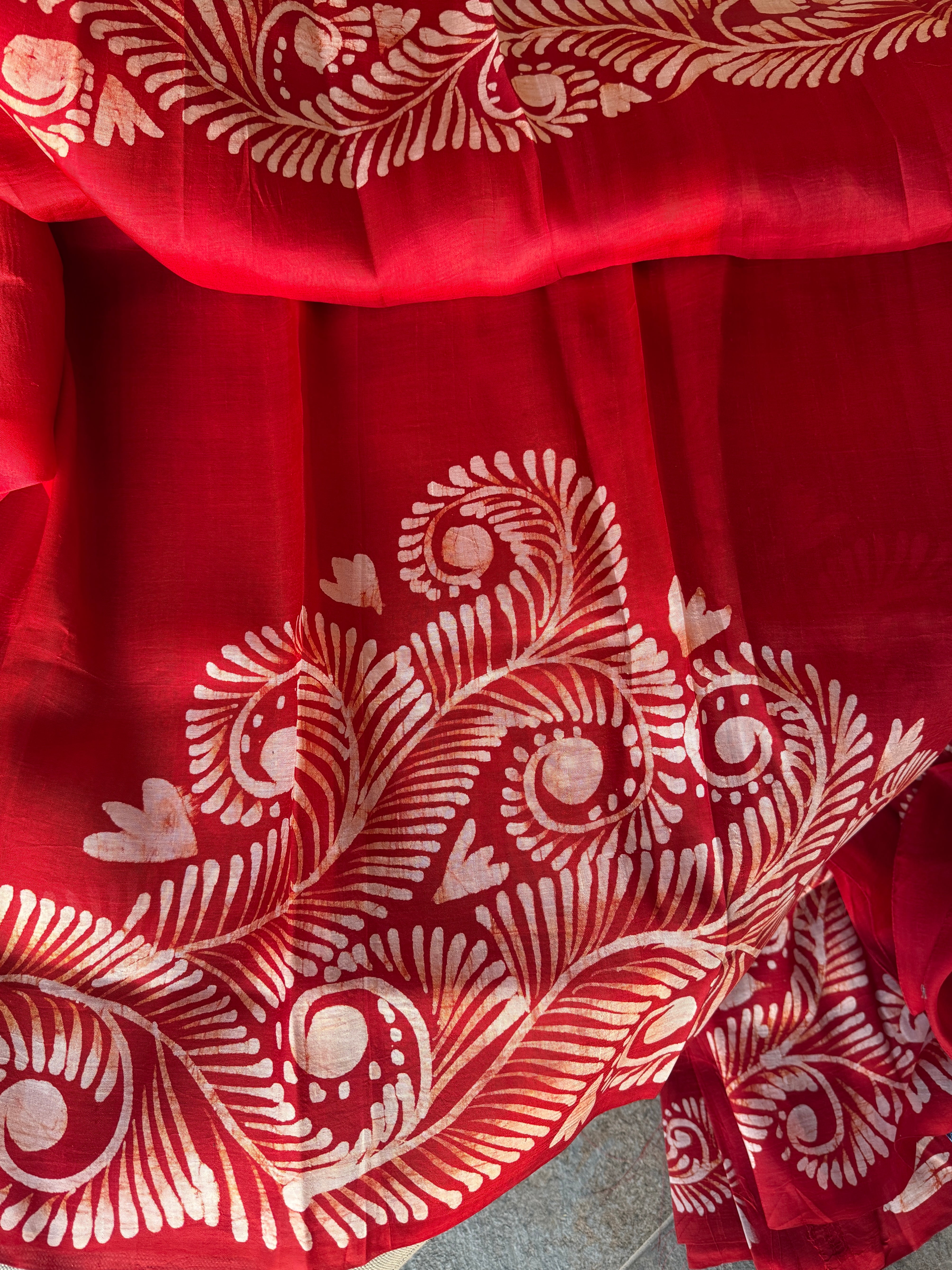 Bishnupur Silk Batik Soru Tuli -  Red White