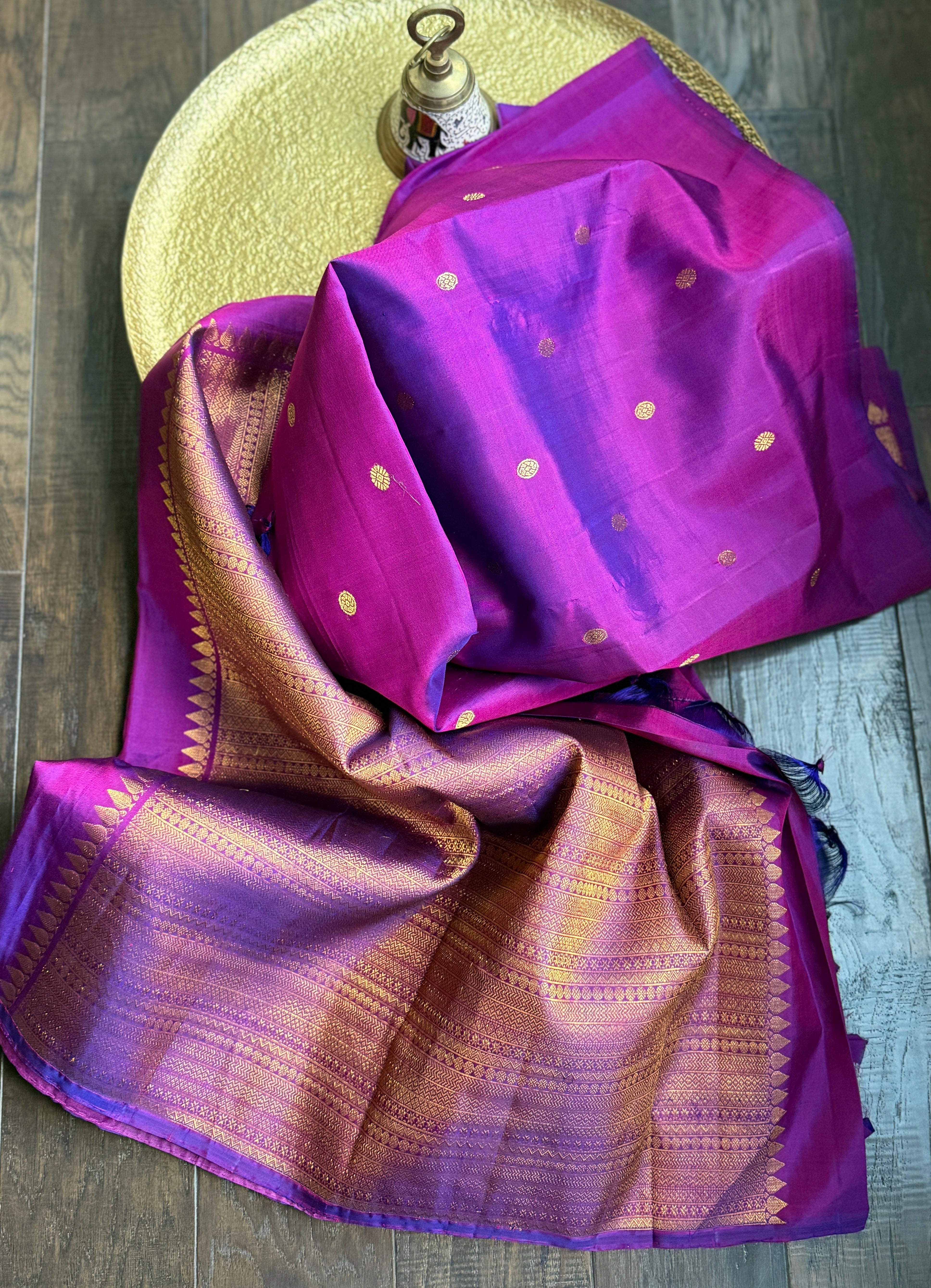 Pure Silk Kanjivaram - Magenta Borderless