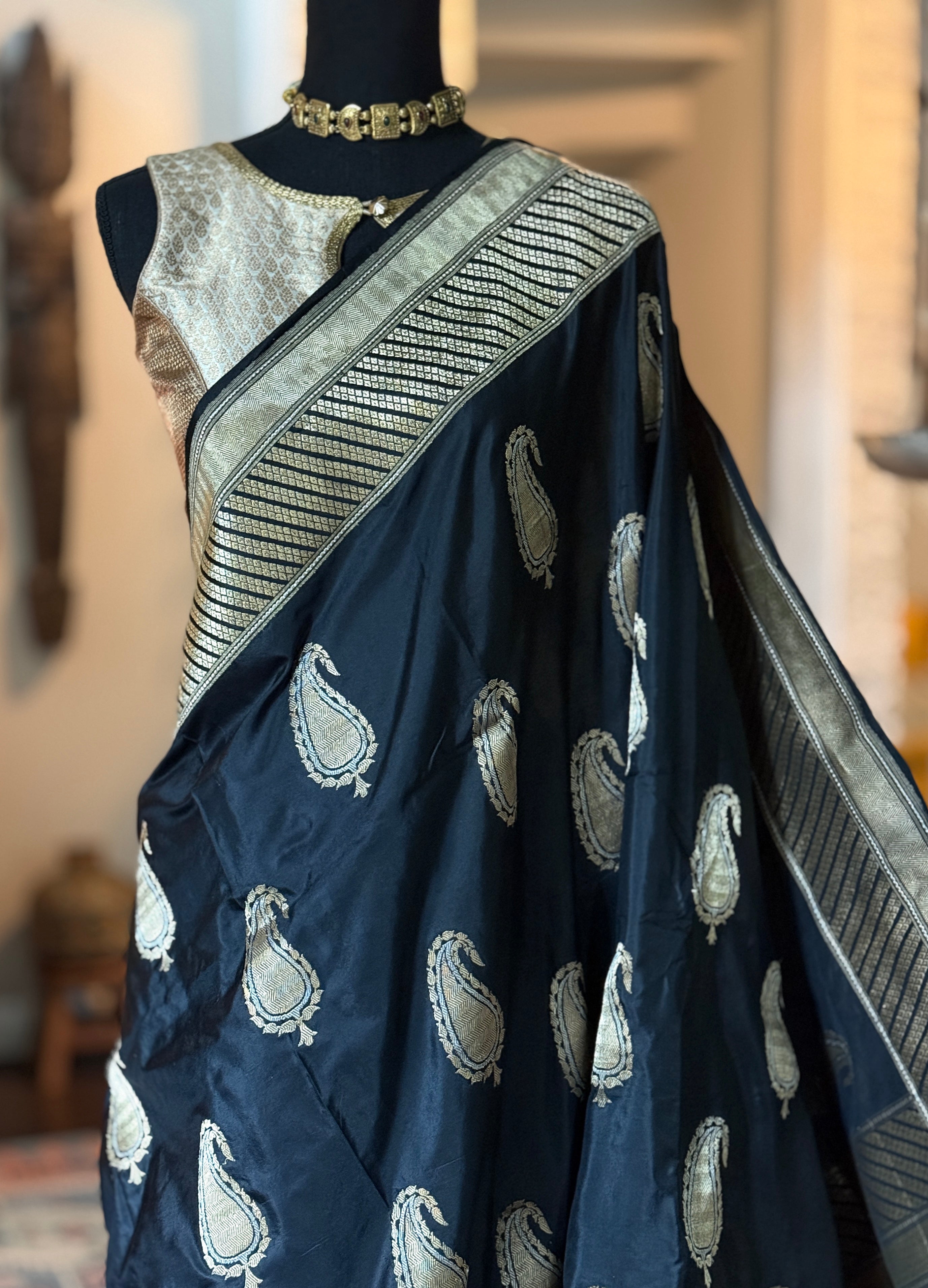 Pure Katan Silk Banarasi - Black Zari Paiesley
