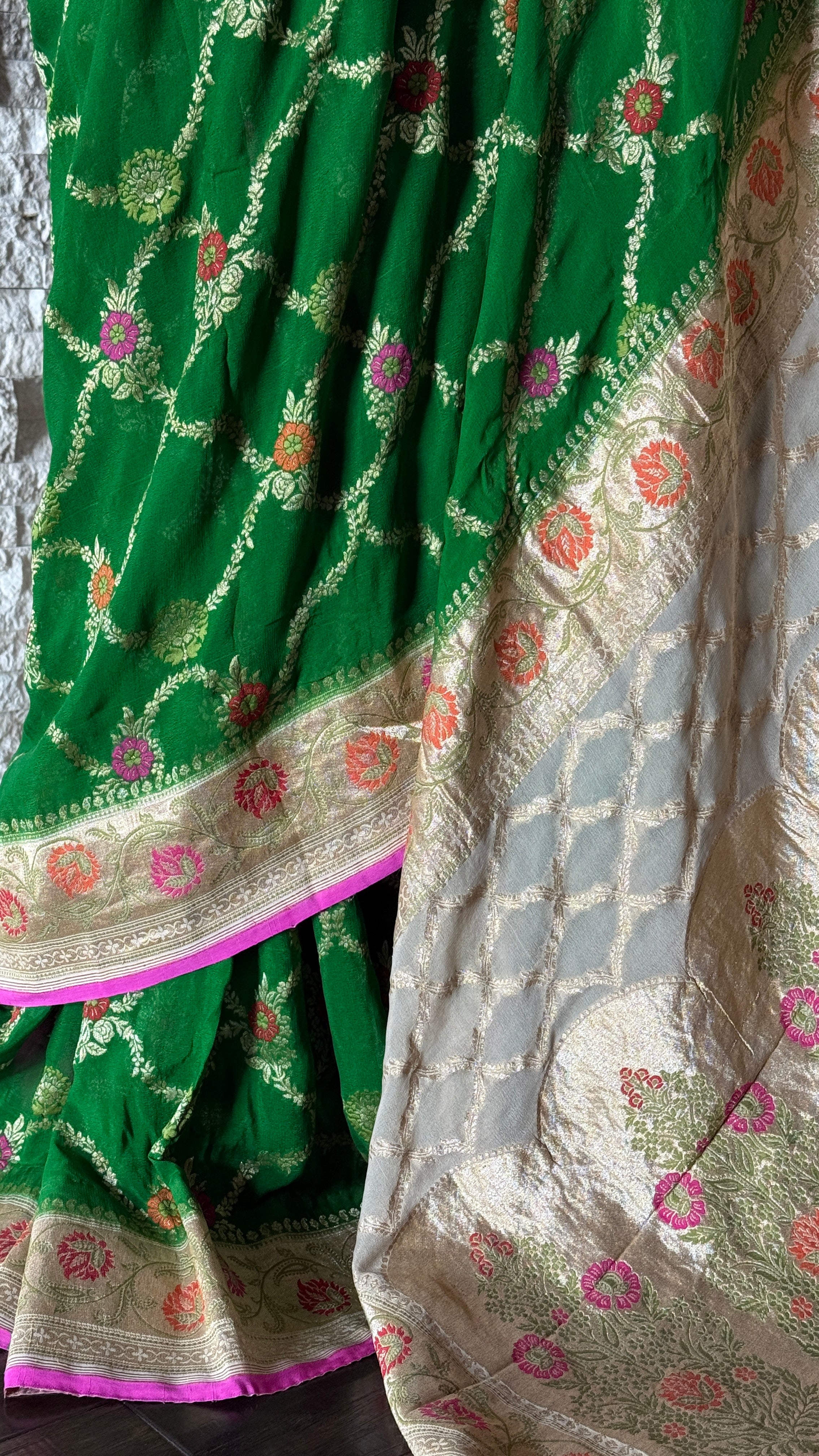 Khaddi Georgette Paithani Banarasi - Green Cream Meenakari