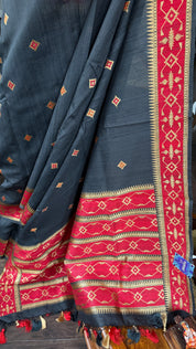 Pure Tassur Silk Banarasi - Black Red Jamdaani