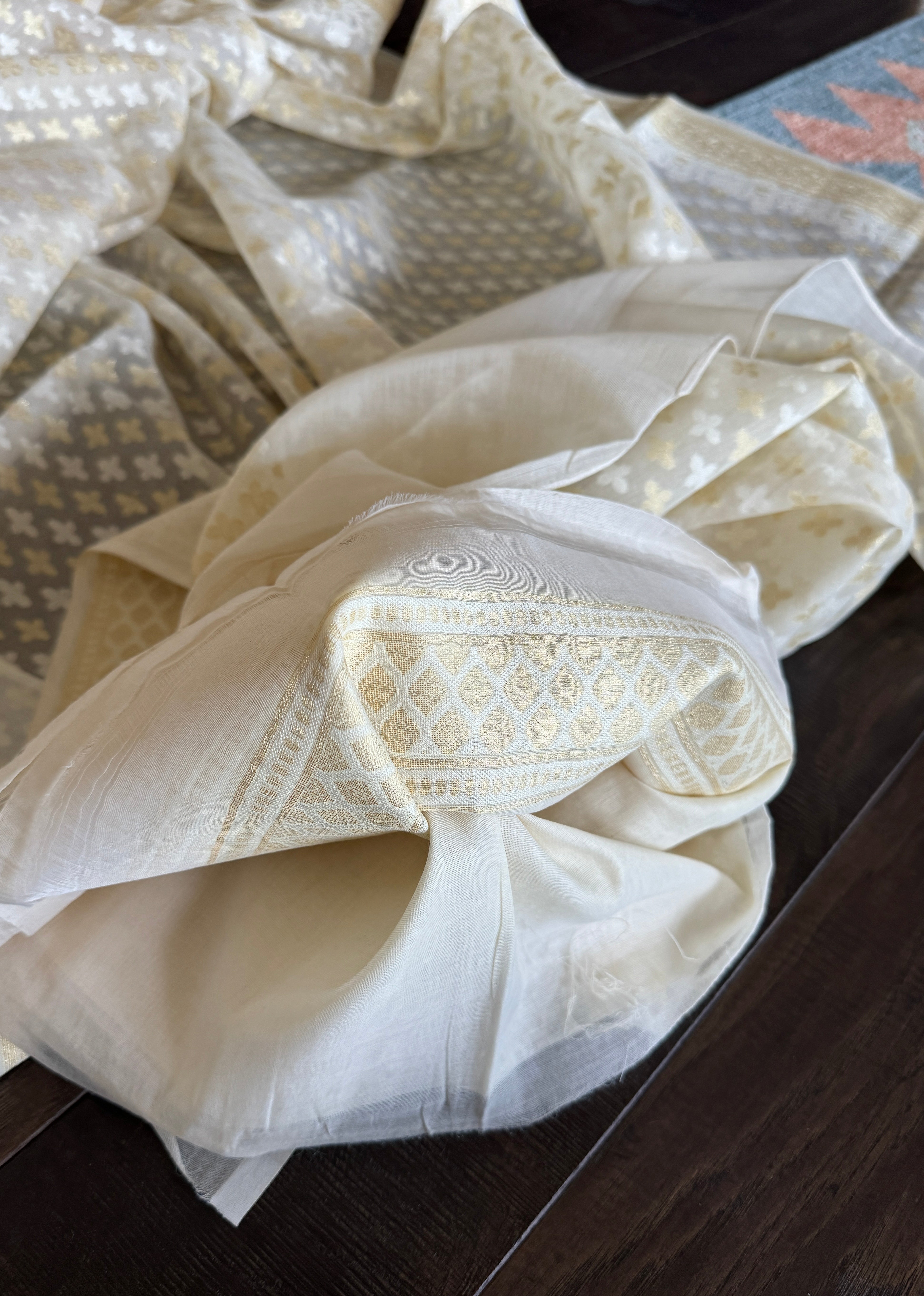 Cotton Silk Jamdaani Kora Banarasi - Offwhite Antique Golden Zari