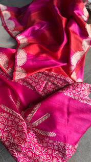 Bishnupur Silk Batik Soru Tuli -  Pink Orange White