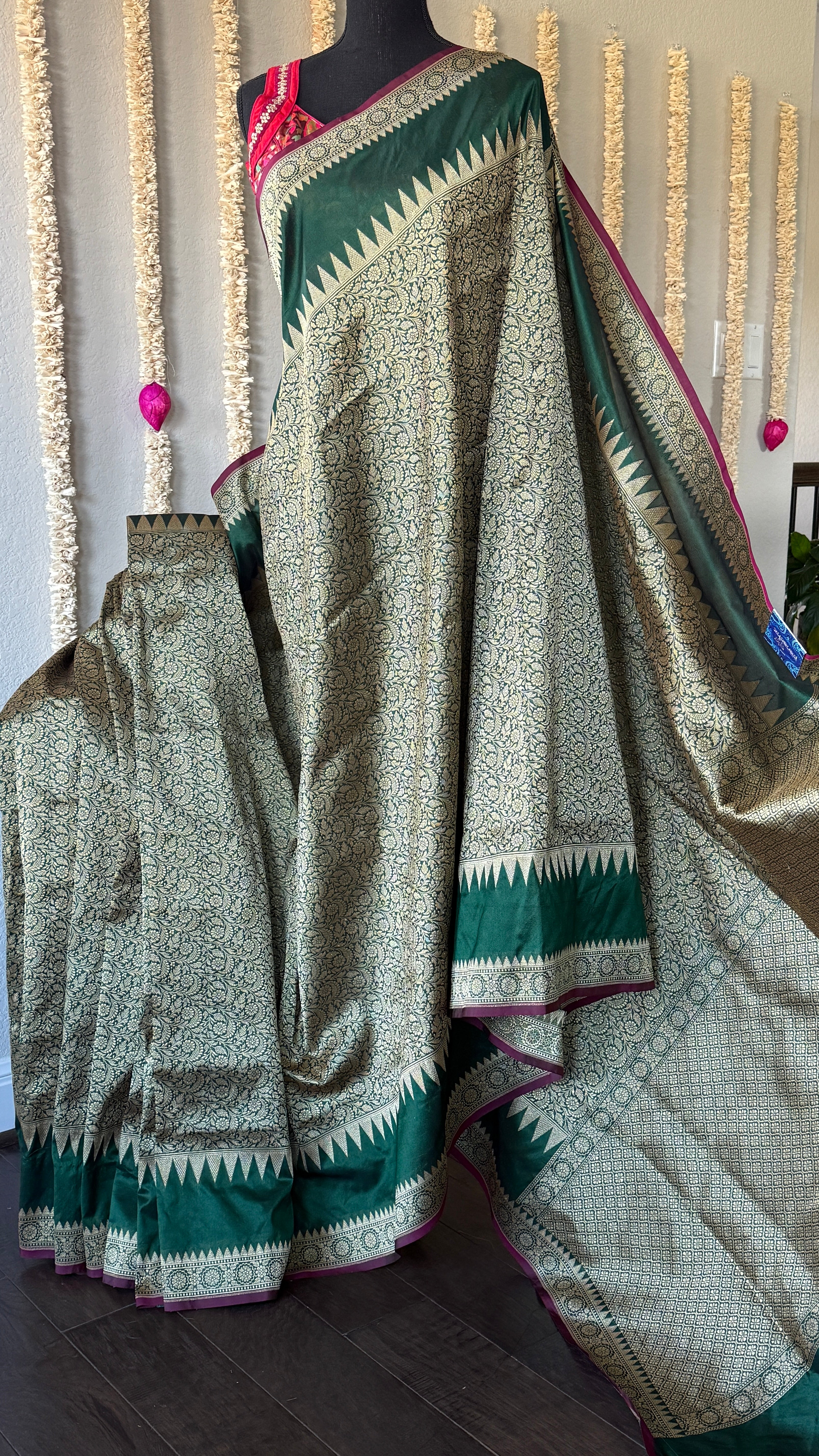Soft Silk Banaras Brocade Saree - Dark Green