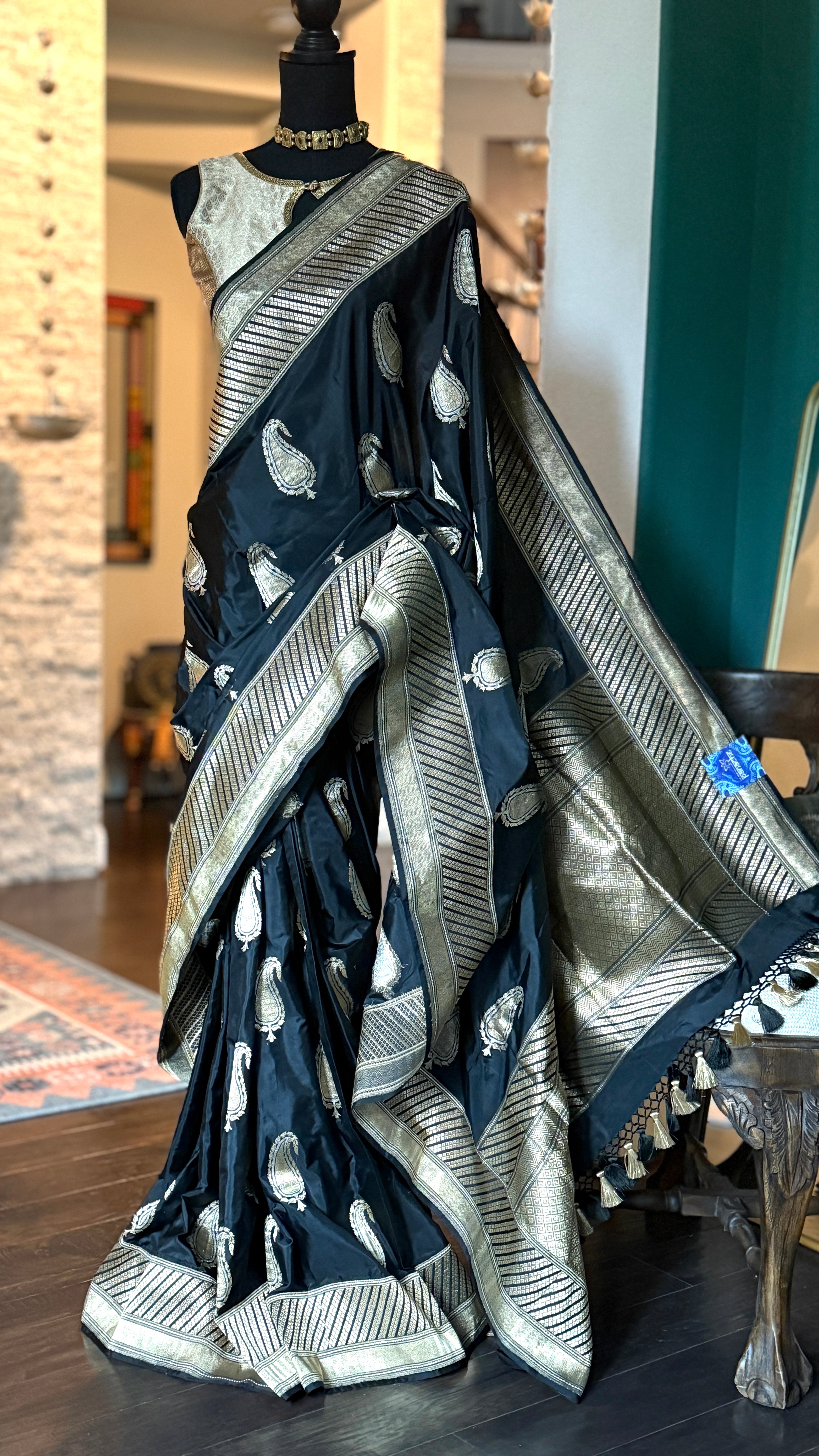 Pure Katan Silk Banarasi - Black Zari Paiesley