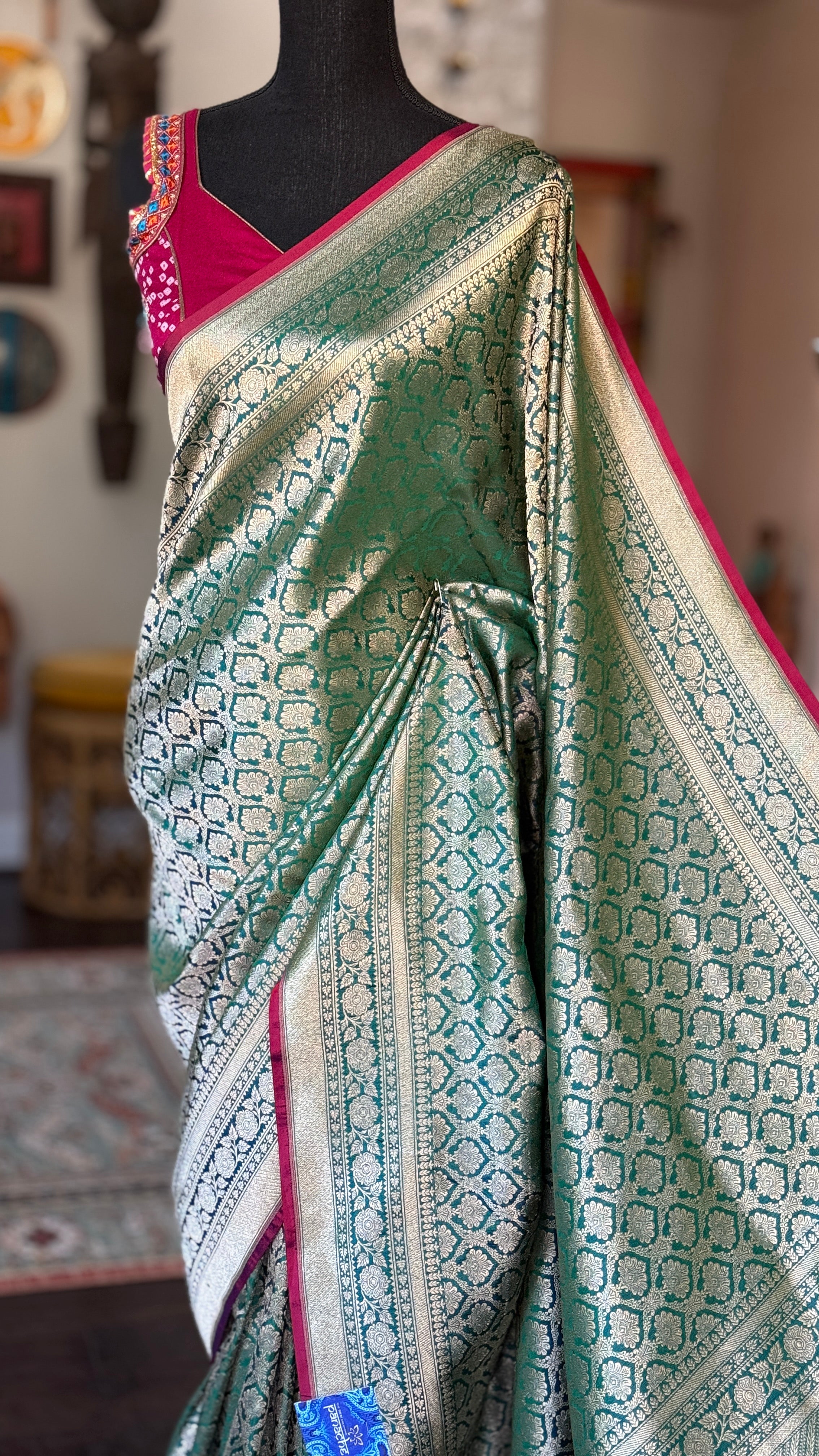 Pure Silk Katan Banarasi- Peocock Green Dual Shaded