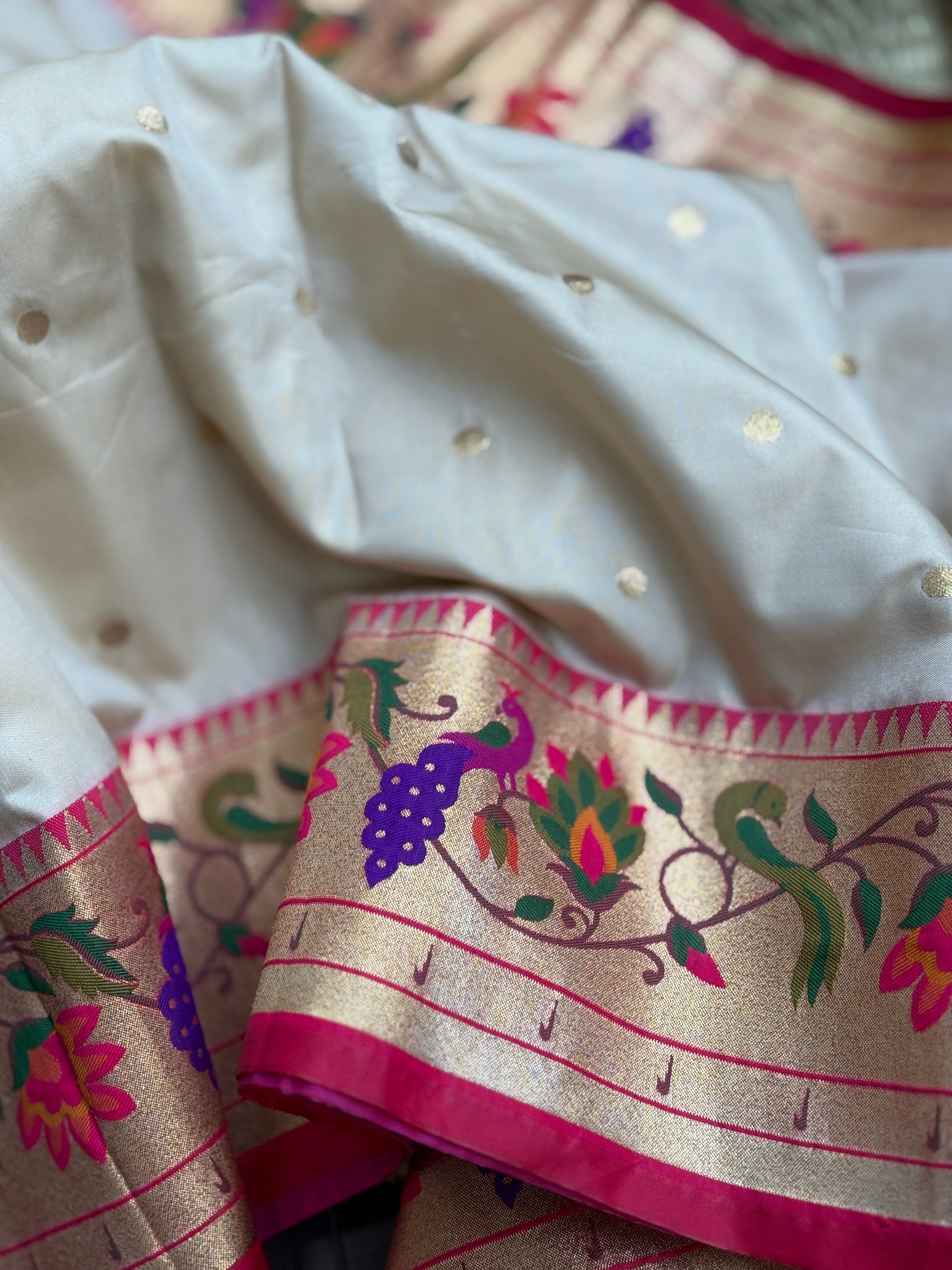 Pure Silk Paithani Single Munia - Cream Red Woven