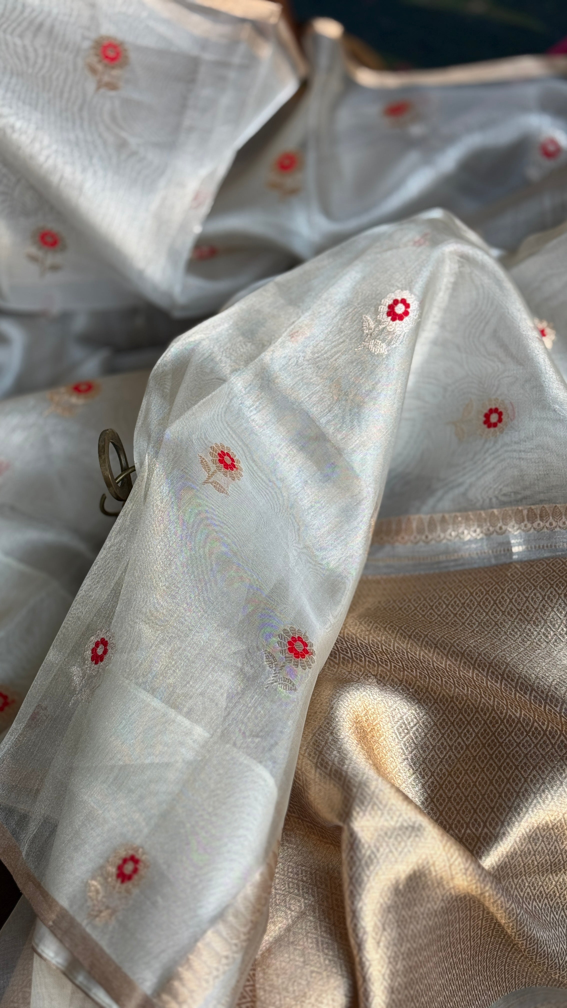 Pure Tissue Silk Banarasi - Silver Meenakari