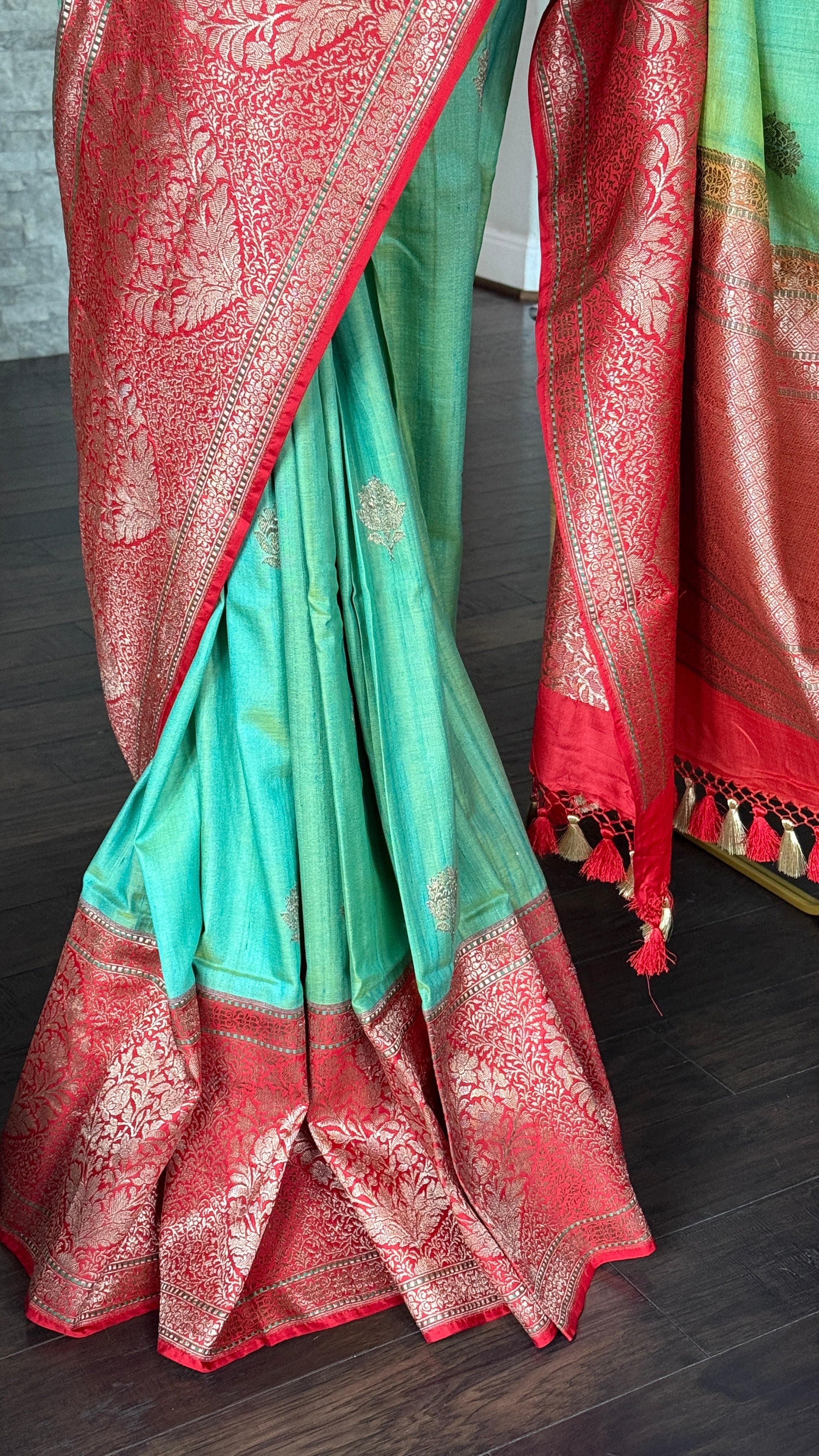 Pure Tassur Silk Banarasi - Sea Green Red