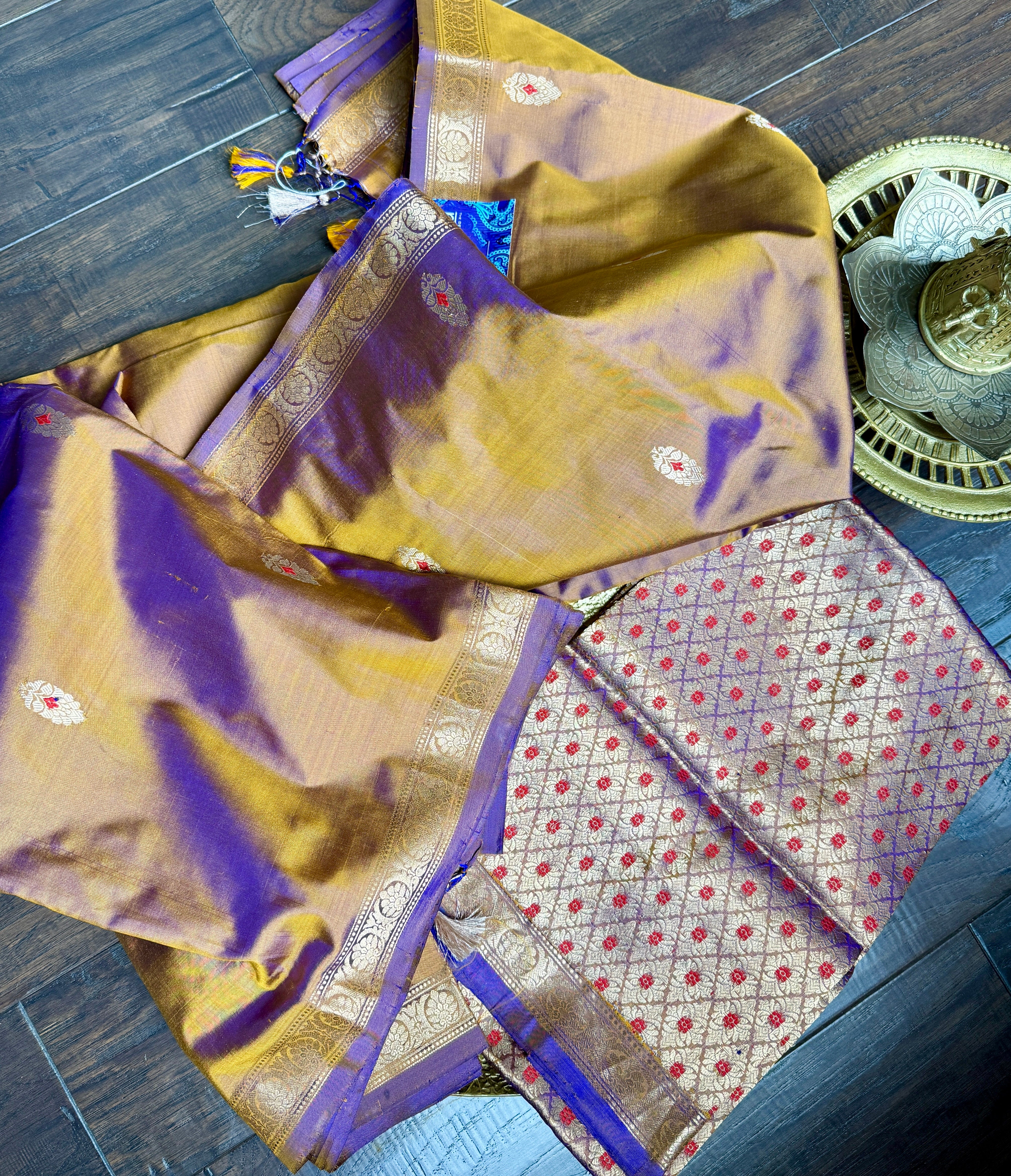 Pure Katan Silk Banarasi - Brown Purple Dual Shaded
