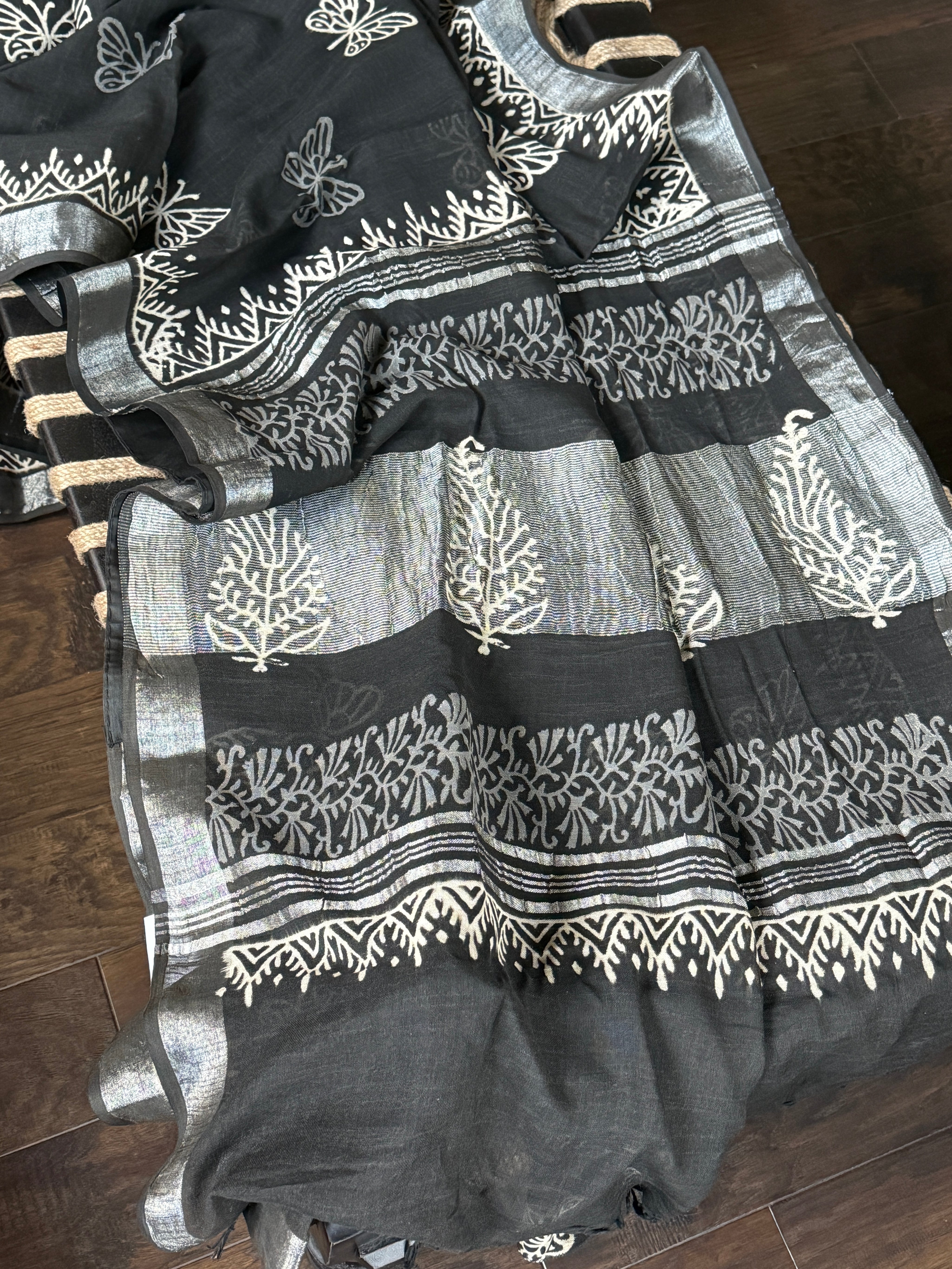 Linen Printed - Black White Silver Zari