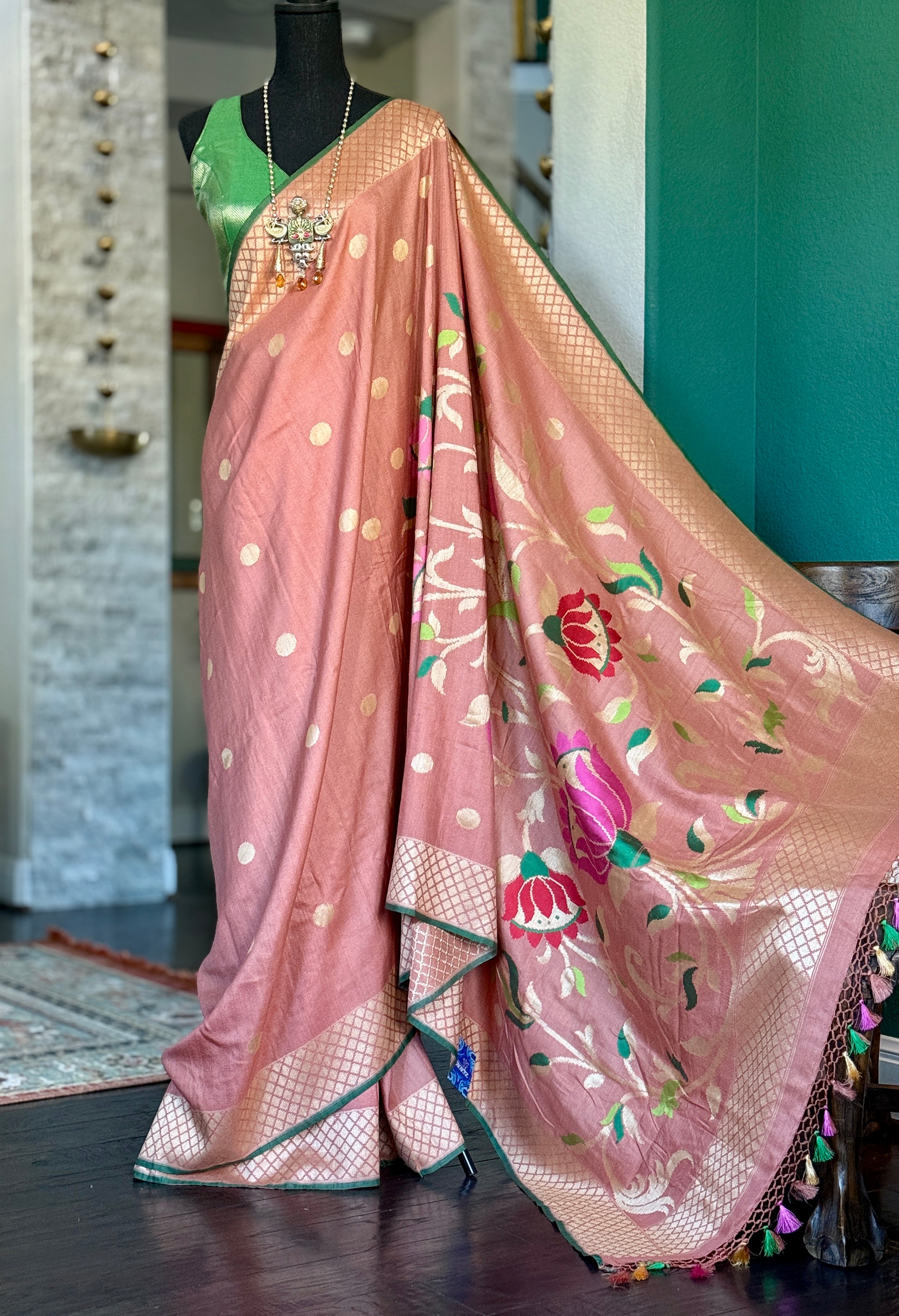 Khaddi Tussar Banarasi -  Gajri Pink Green Paithani