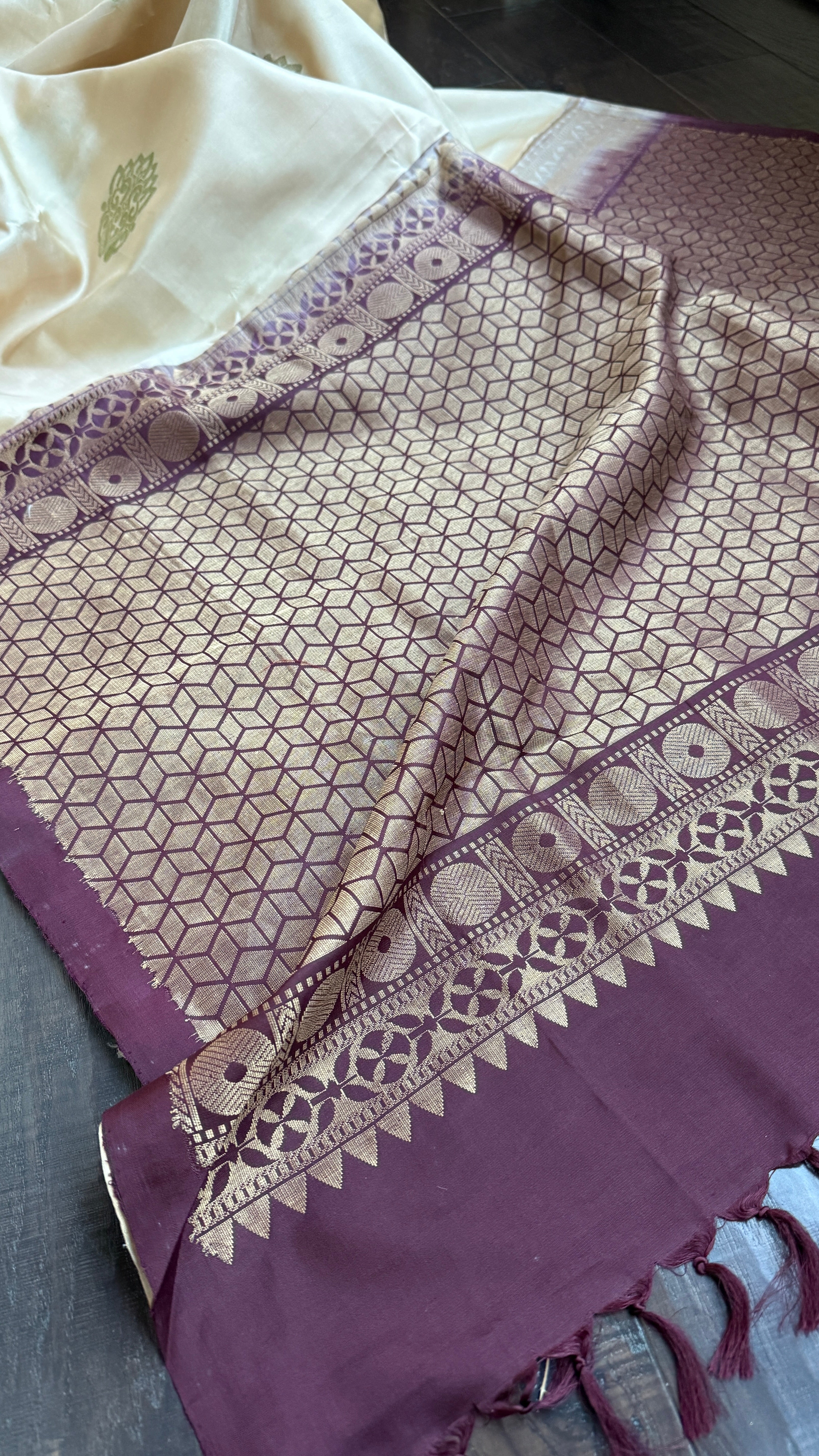 Pure Silk Kanjivaram - Light Cream Wine