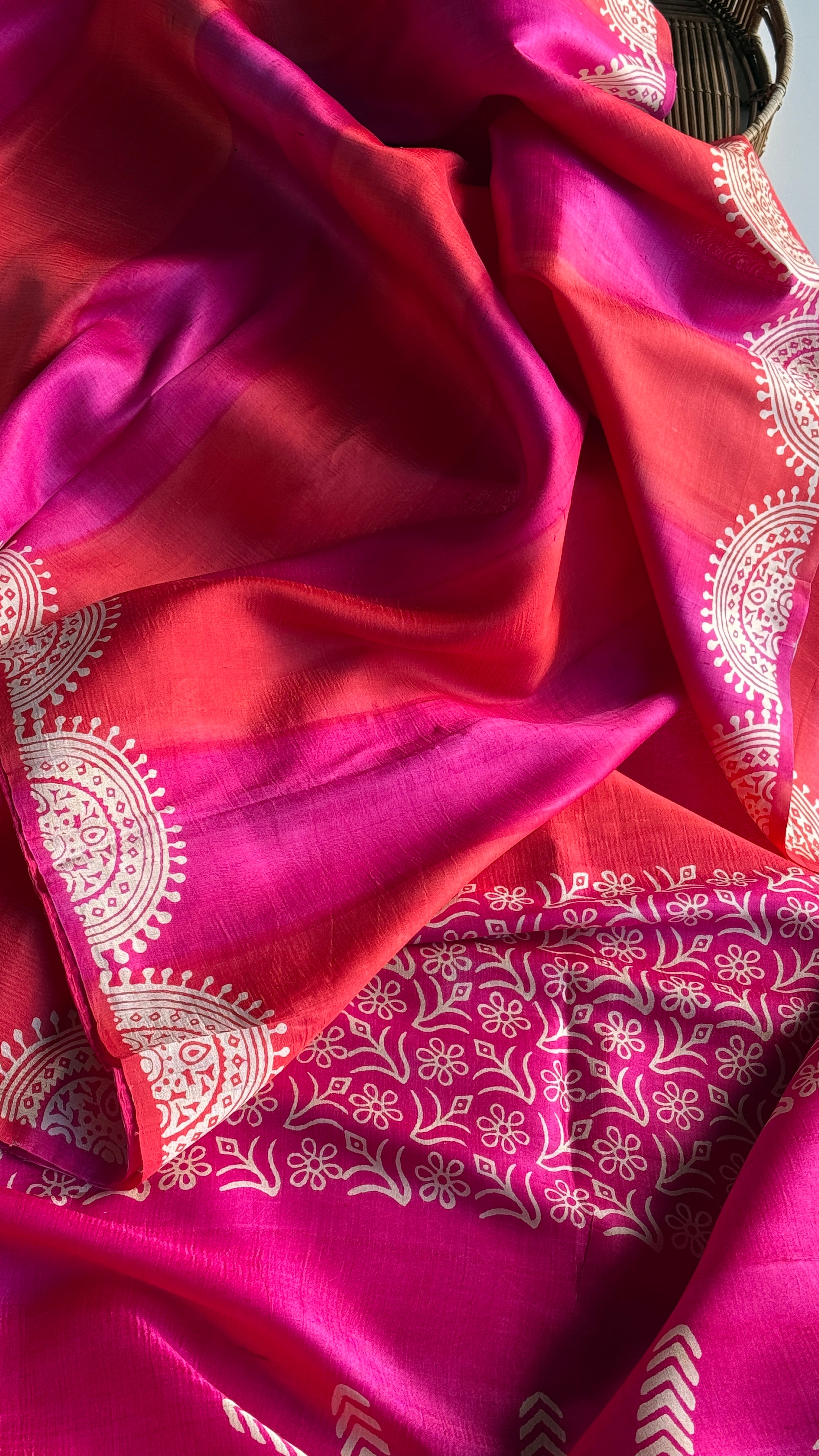Bishnupur Silk Batik Soru Tuli -  Pink Orange White