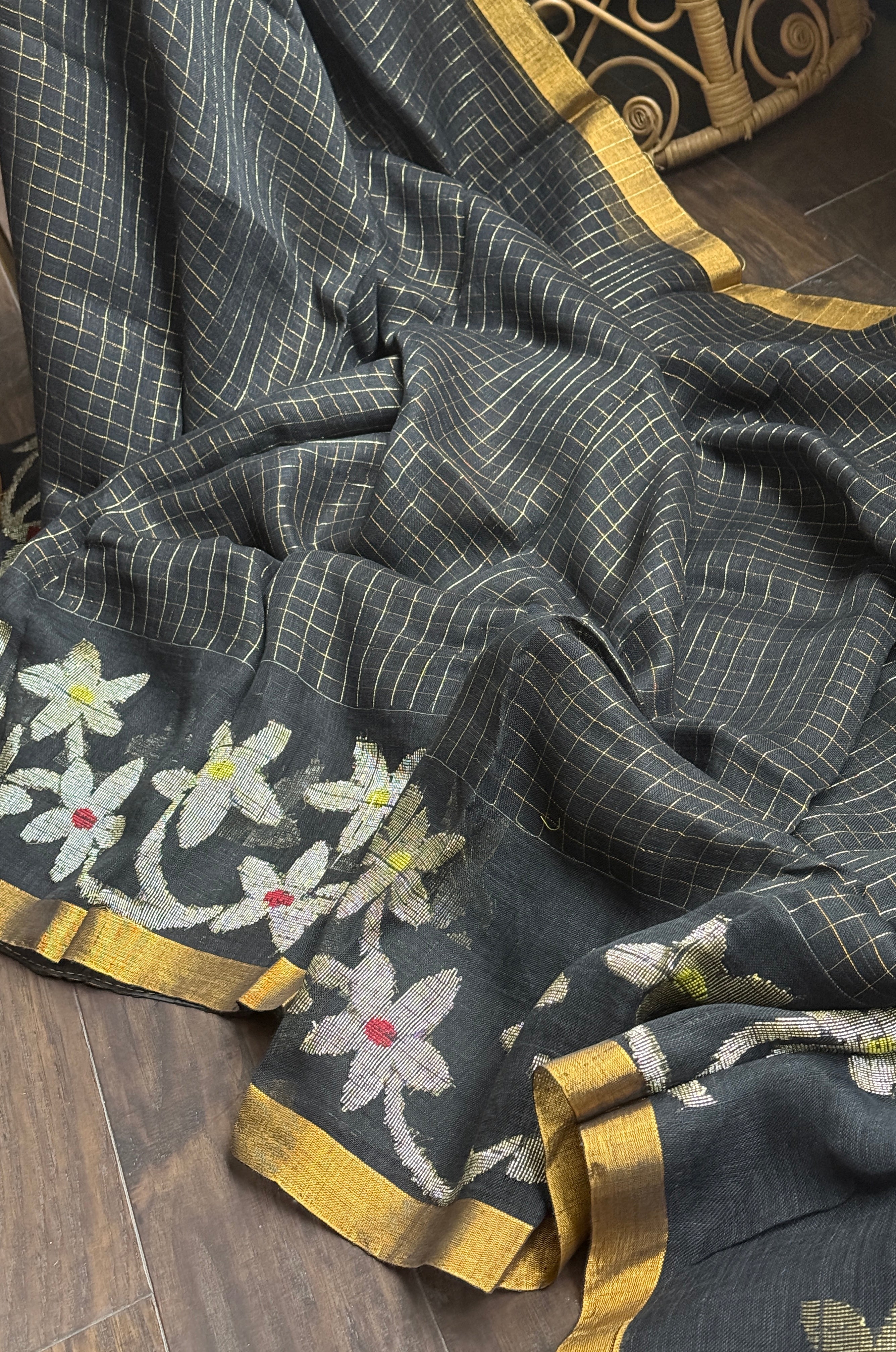 Linen Jamdaani - Black Zari Checkered