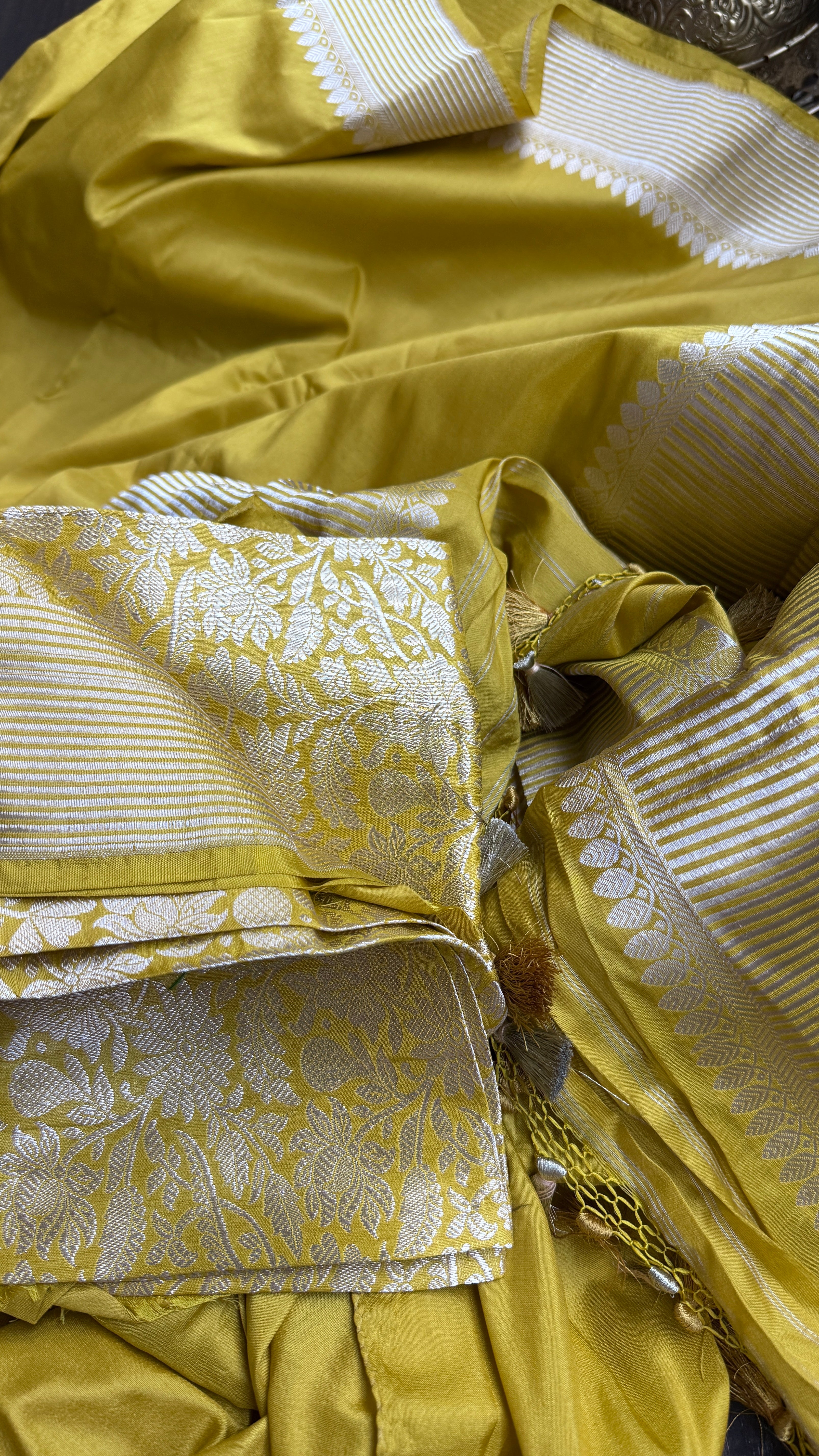 Pure Katan Silk Kadhua Banarasi - Lemon Ochre Yellow