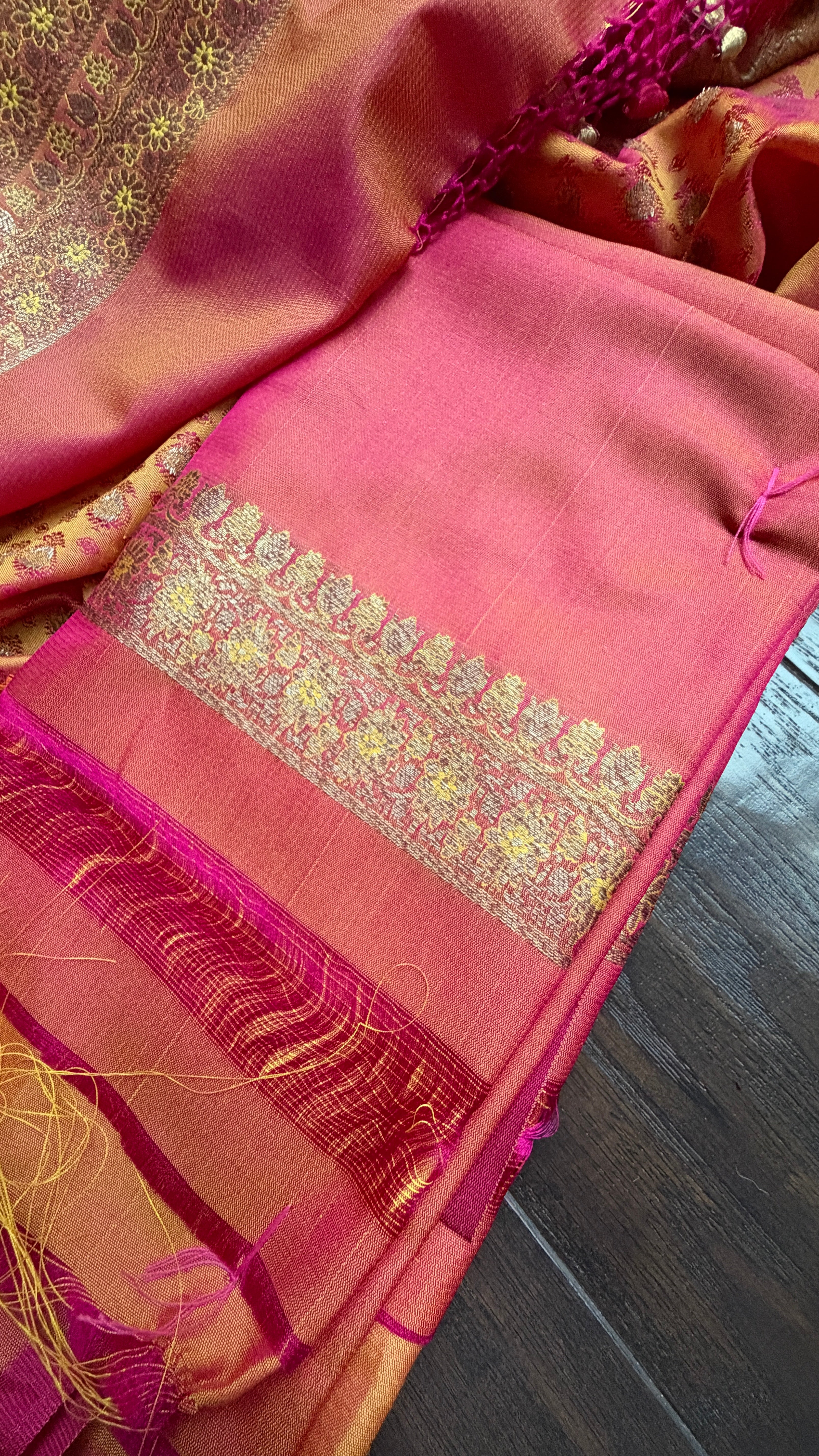 Soft Silk Banarasi - Pink yellow Dual Shaded Woven