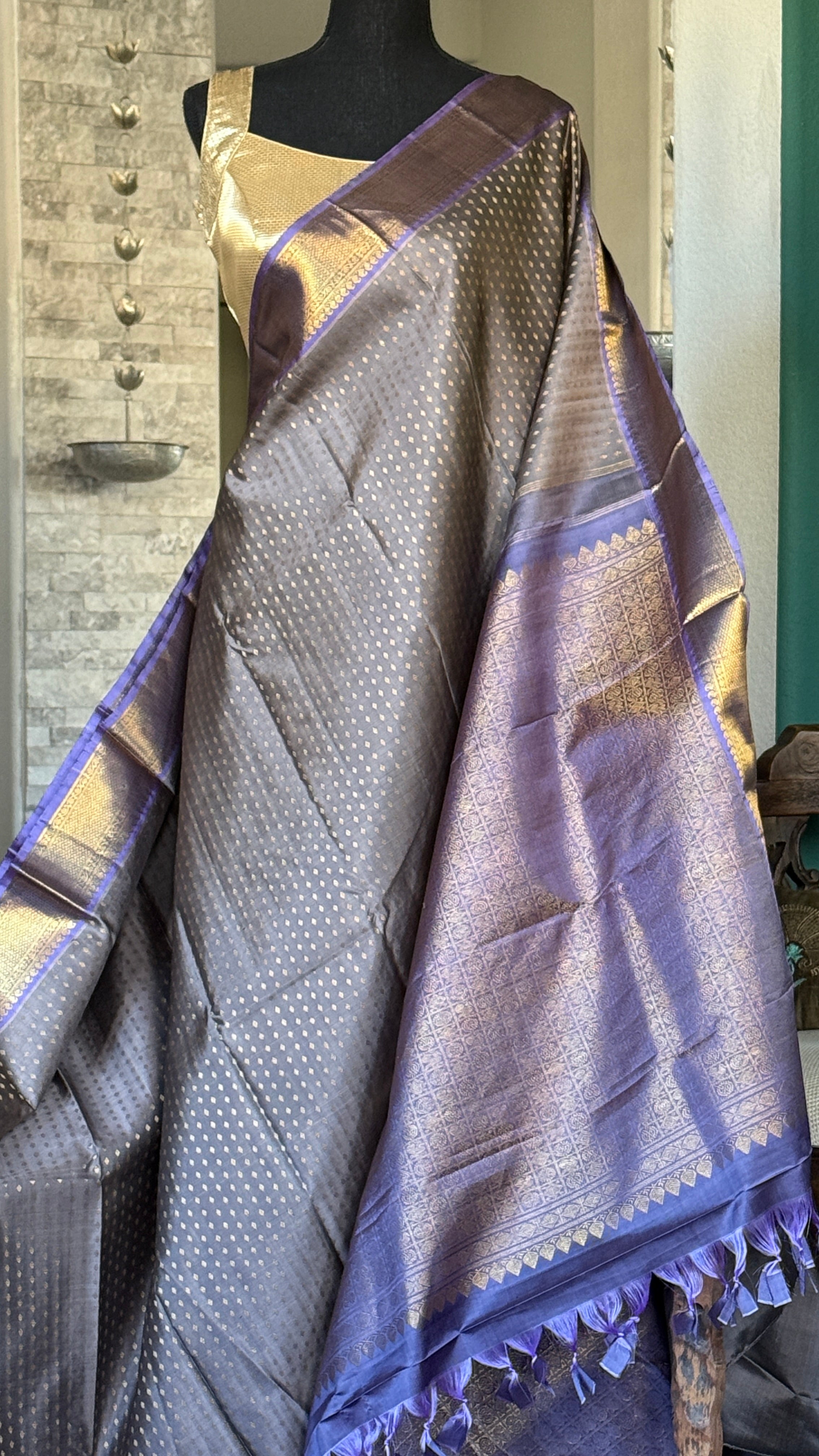 Pure Silk Kanjivaram - Grey Violet 2g Pure Zari Bridal Saree