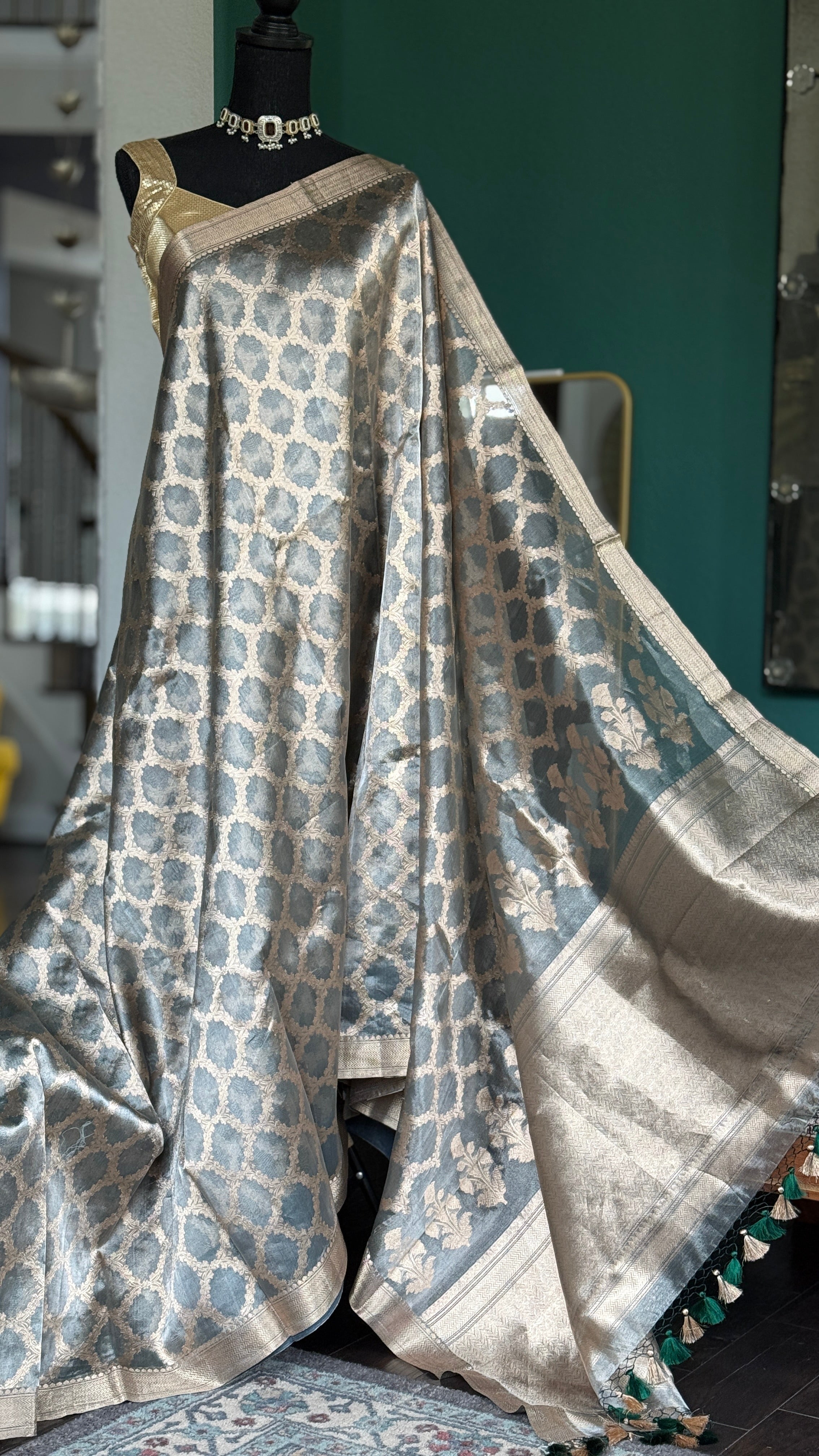 Pure Tissue by Tissue Silk Jaal Banarasi - Grey Kadhua