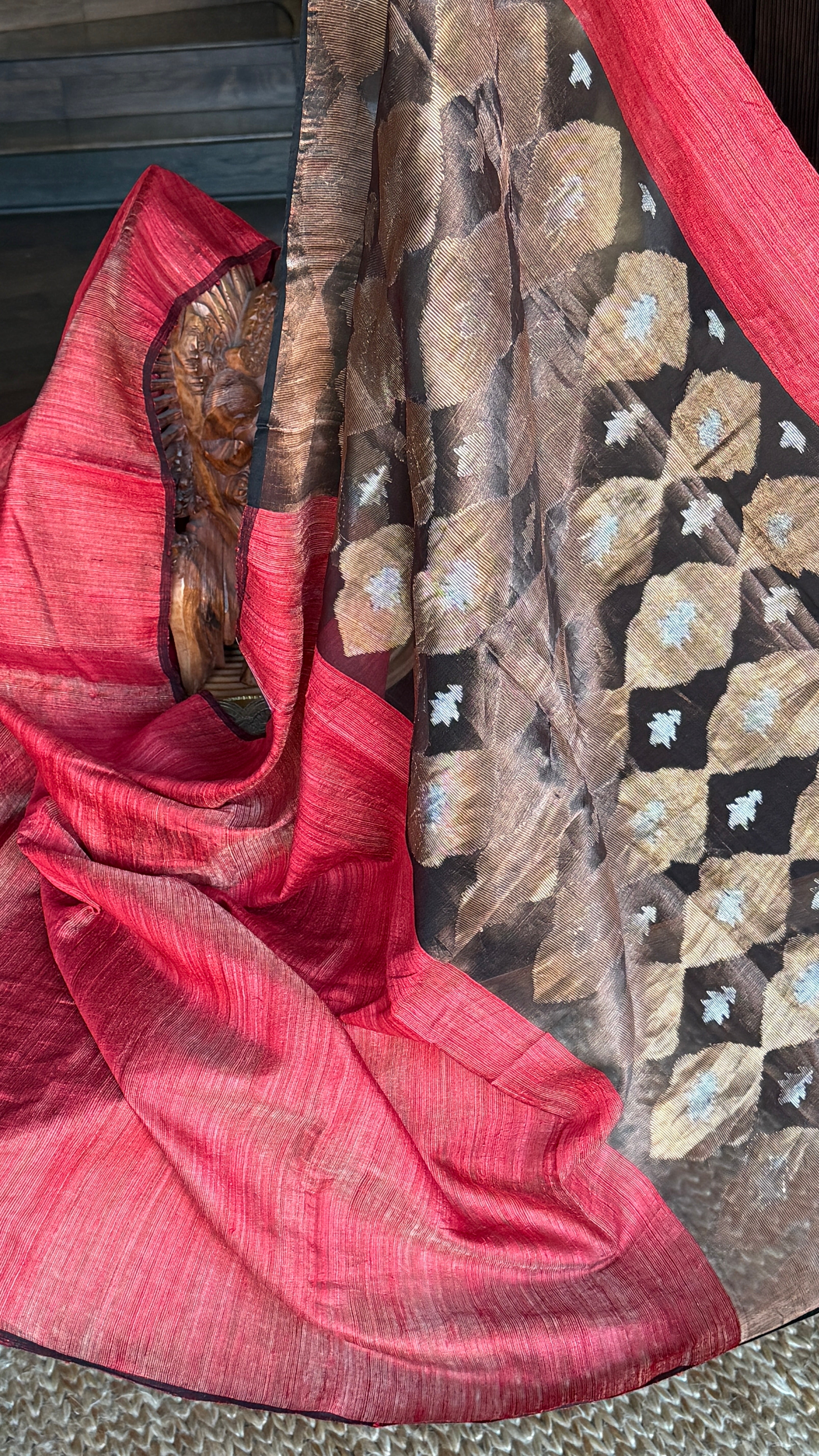 Pure Matka Silk - Red Muslin Jamdaani Palla