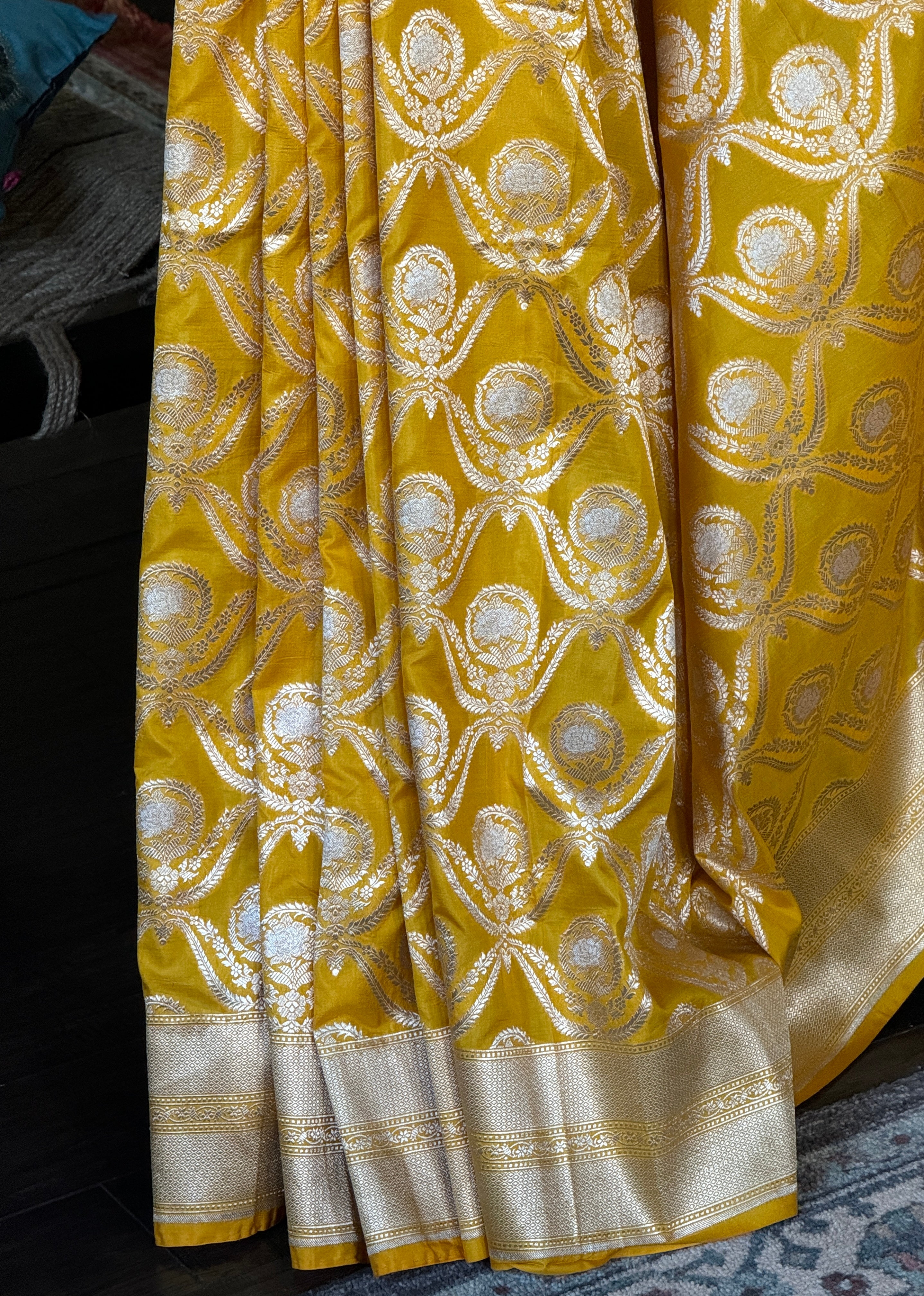 Pure Silk Katan Banarasi- Yellow Gold Zari