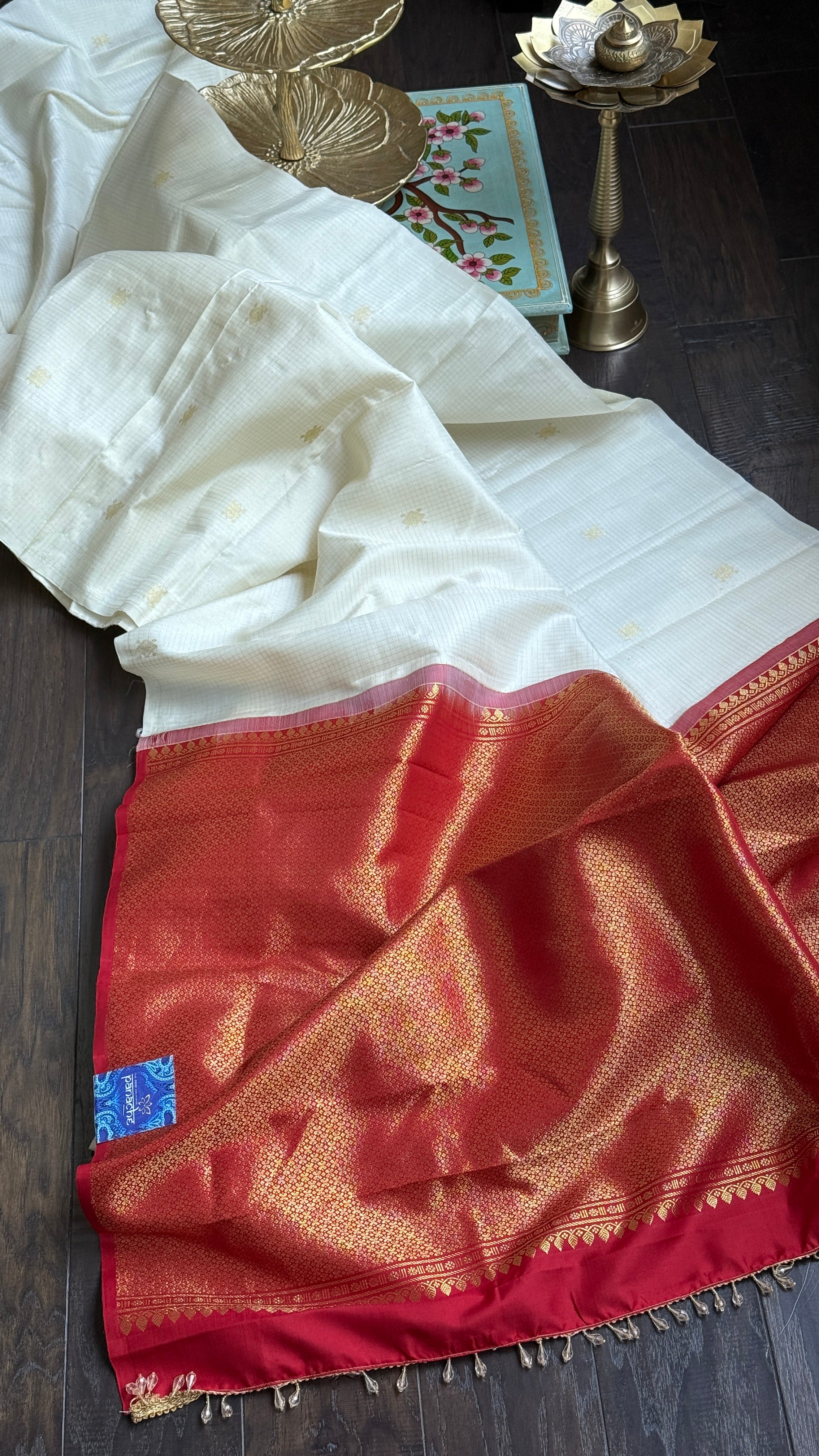 Pure Silk Borderless Kanjivaram - Off White Red Woven
