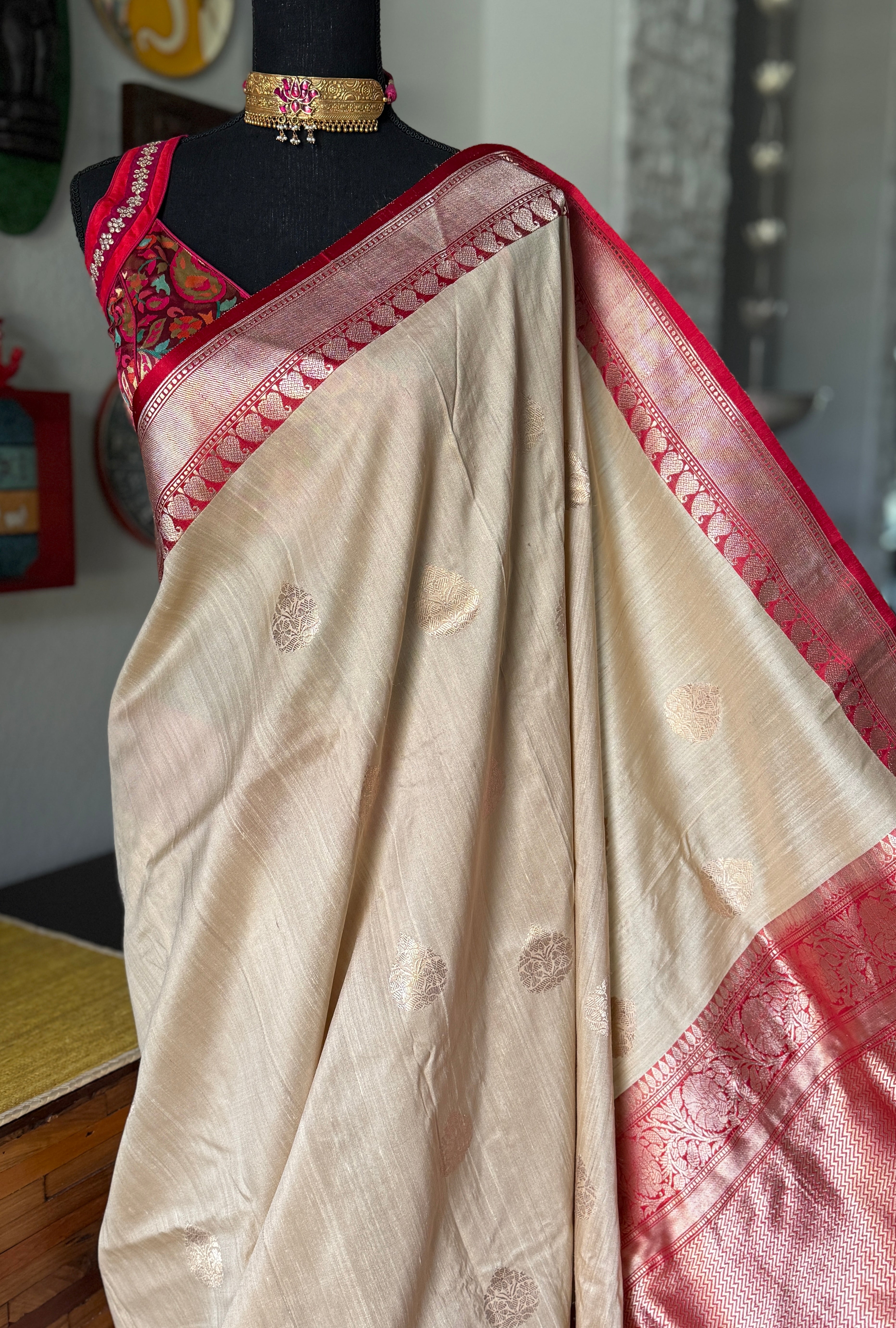 Tussar Silk Banarasi - Tan Beige Red