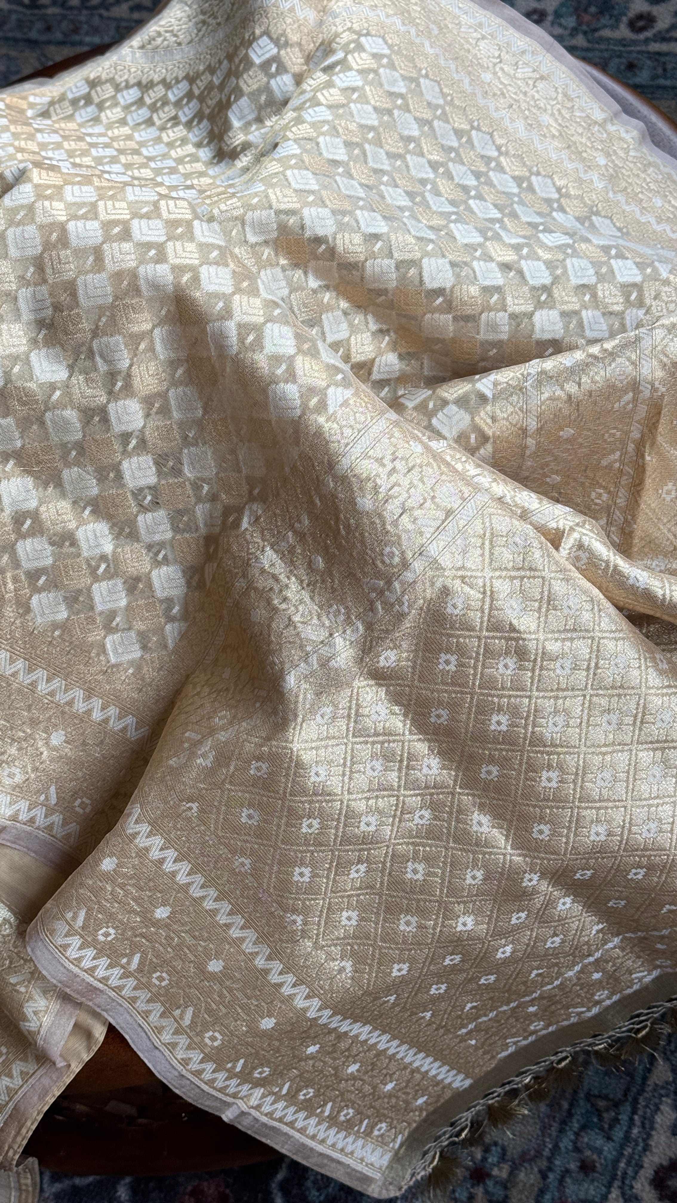 Pure Tissue Kora Silk Jamdaani Banarasi - Golden Beige Antique Zari