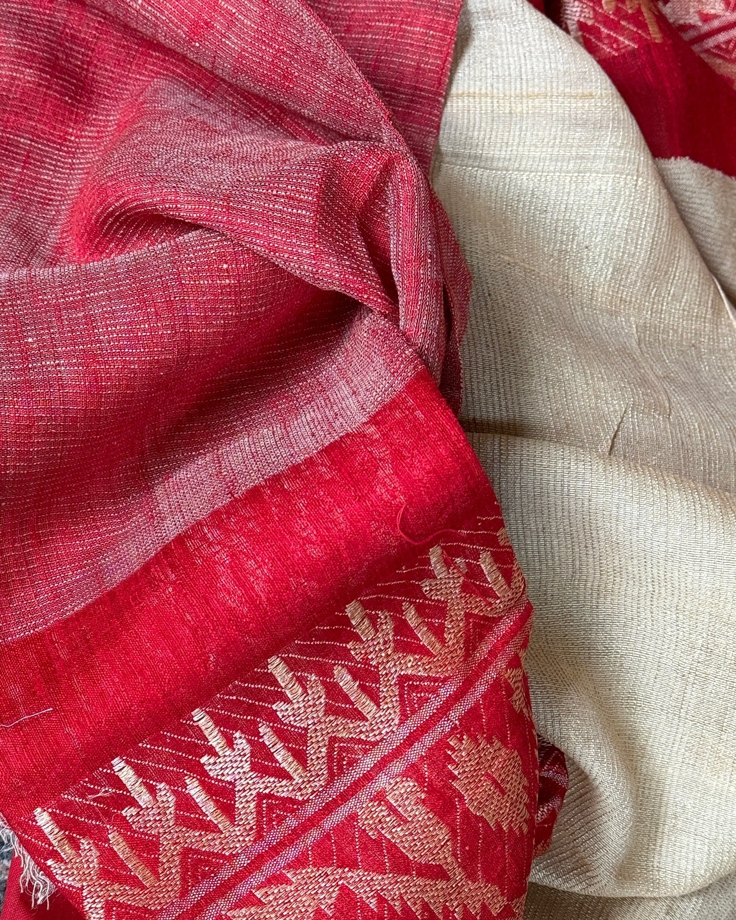 Pure Matka Silk Jamdaani - Tan Beige Red Woven