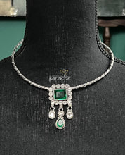 Silver 925 Hasli Earring Set - Green Stone