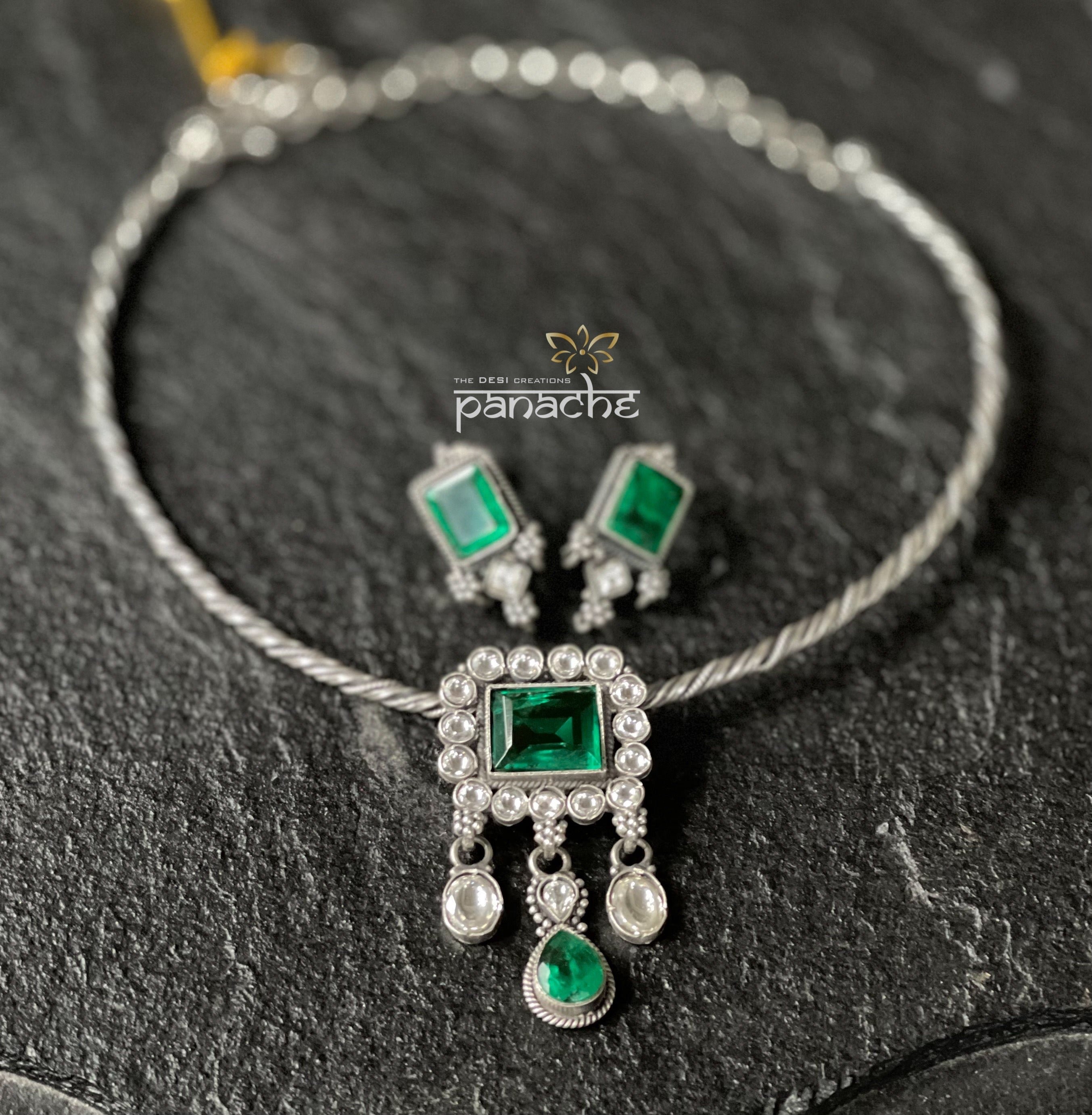 Silver 925 Hasli Earring Set - Green Stone