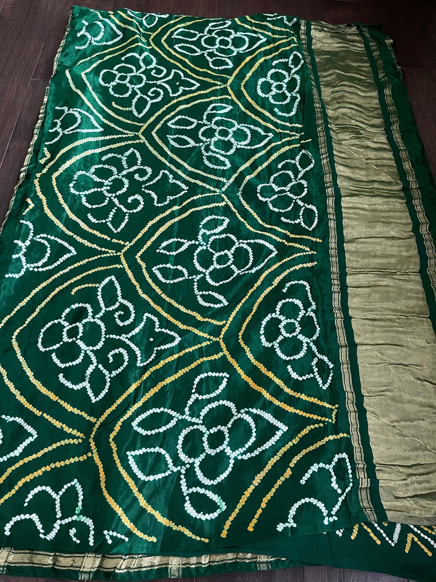 Pure Gajji Silk Gharchola - Green Bandhej