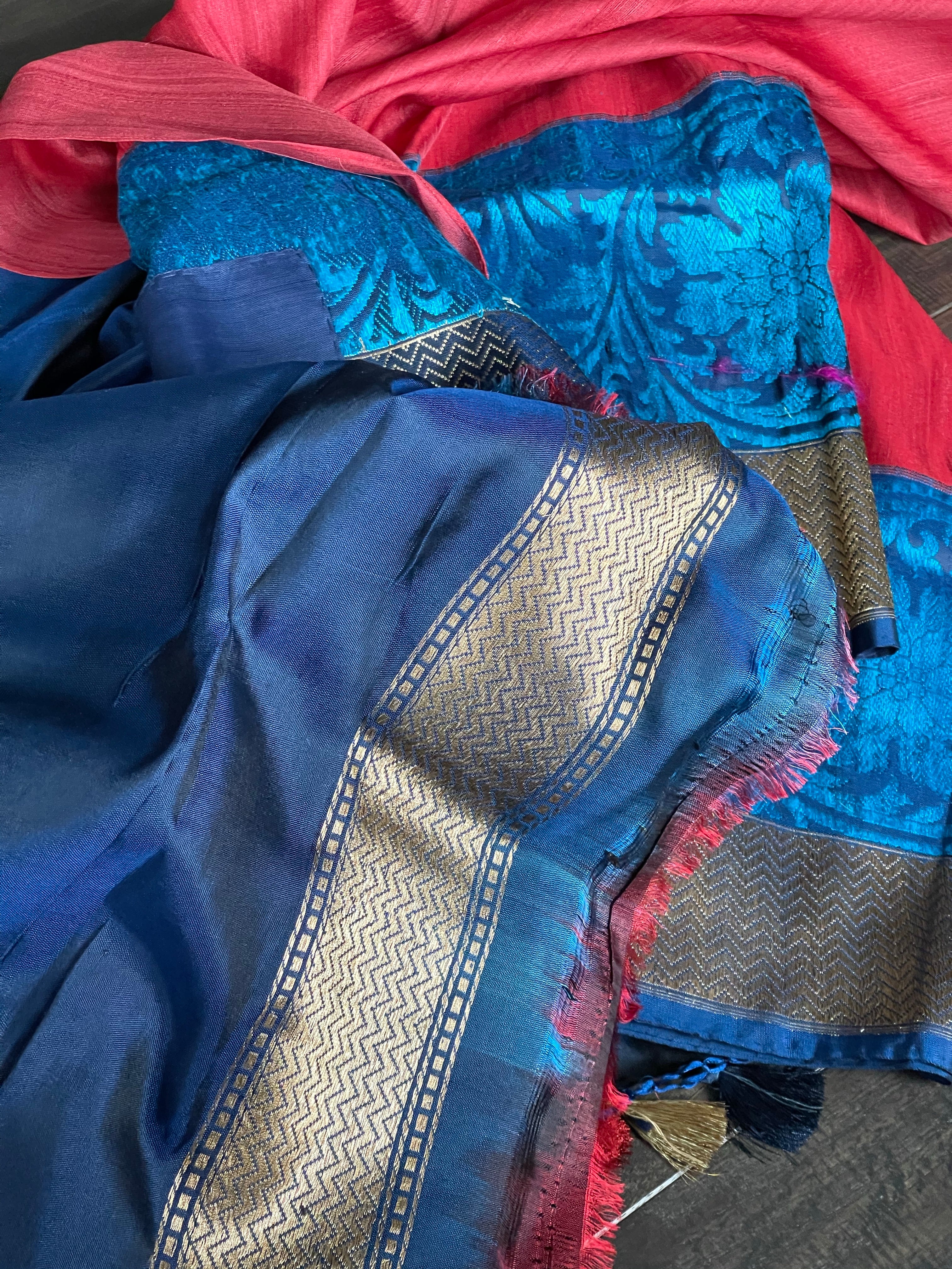 Tussar Silk Banarasi - Red Blue Kadwa