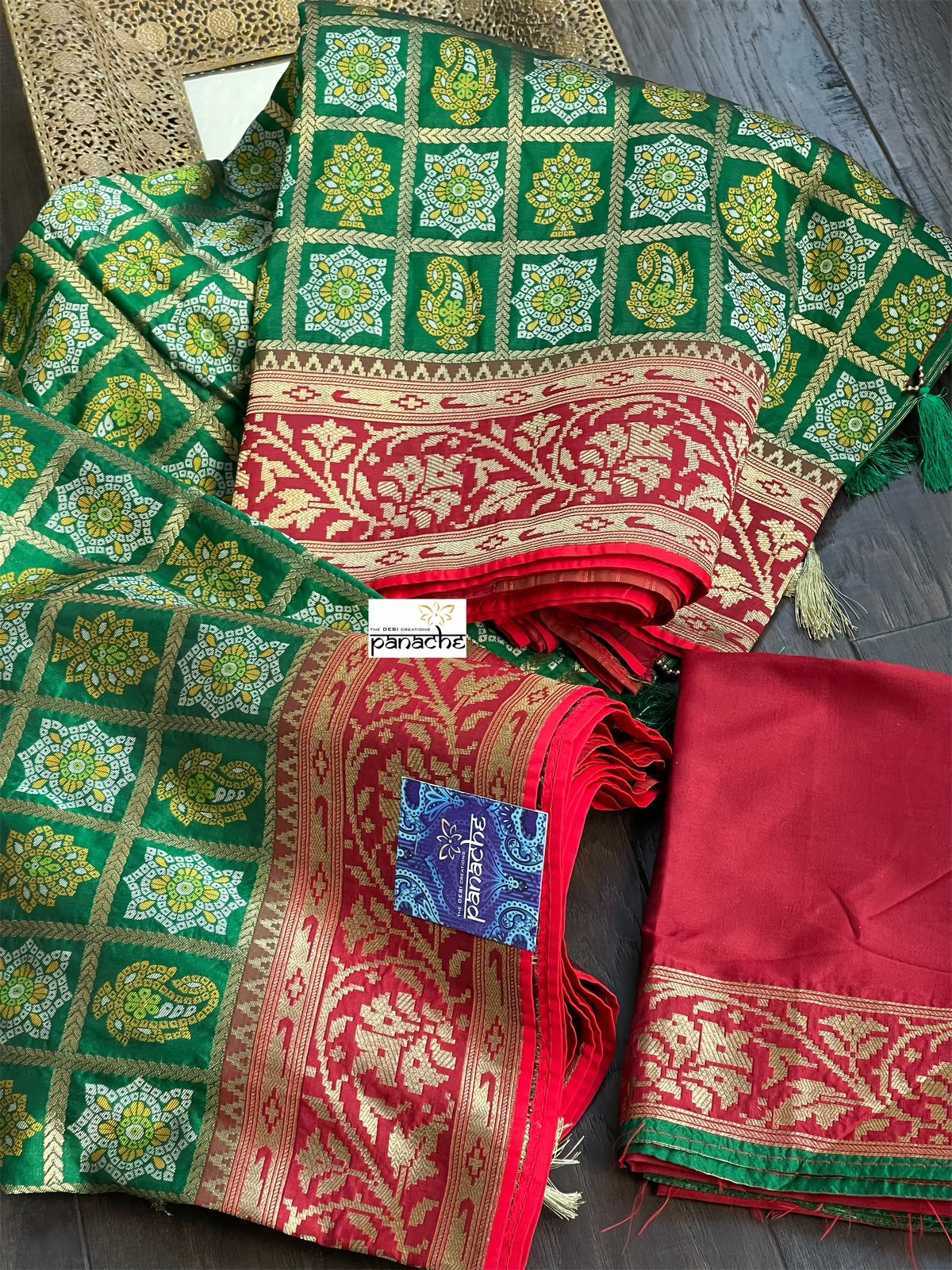 Soft Silk Banarasi - Green Red Woven