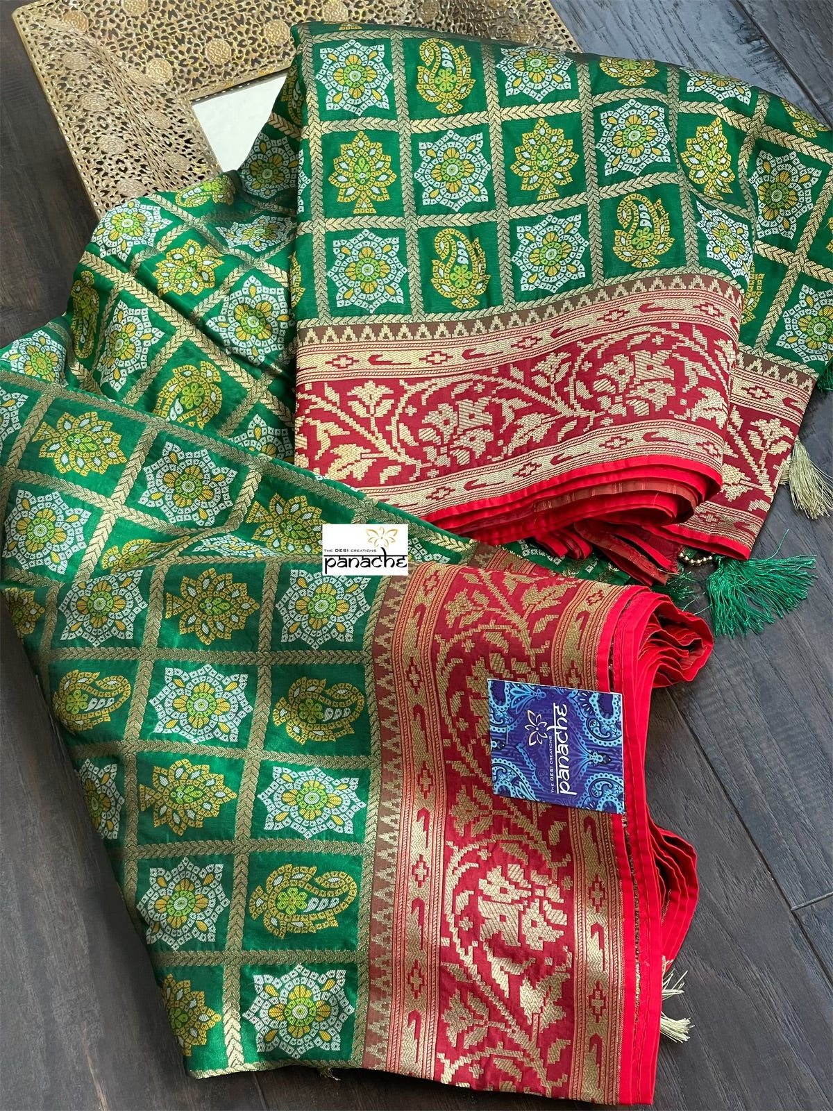 Soft Silk Banarasi - Green Red Woven