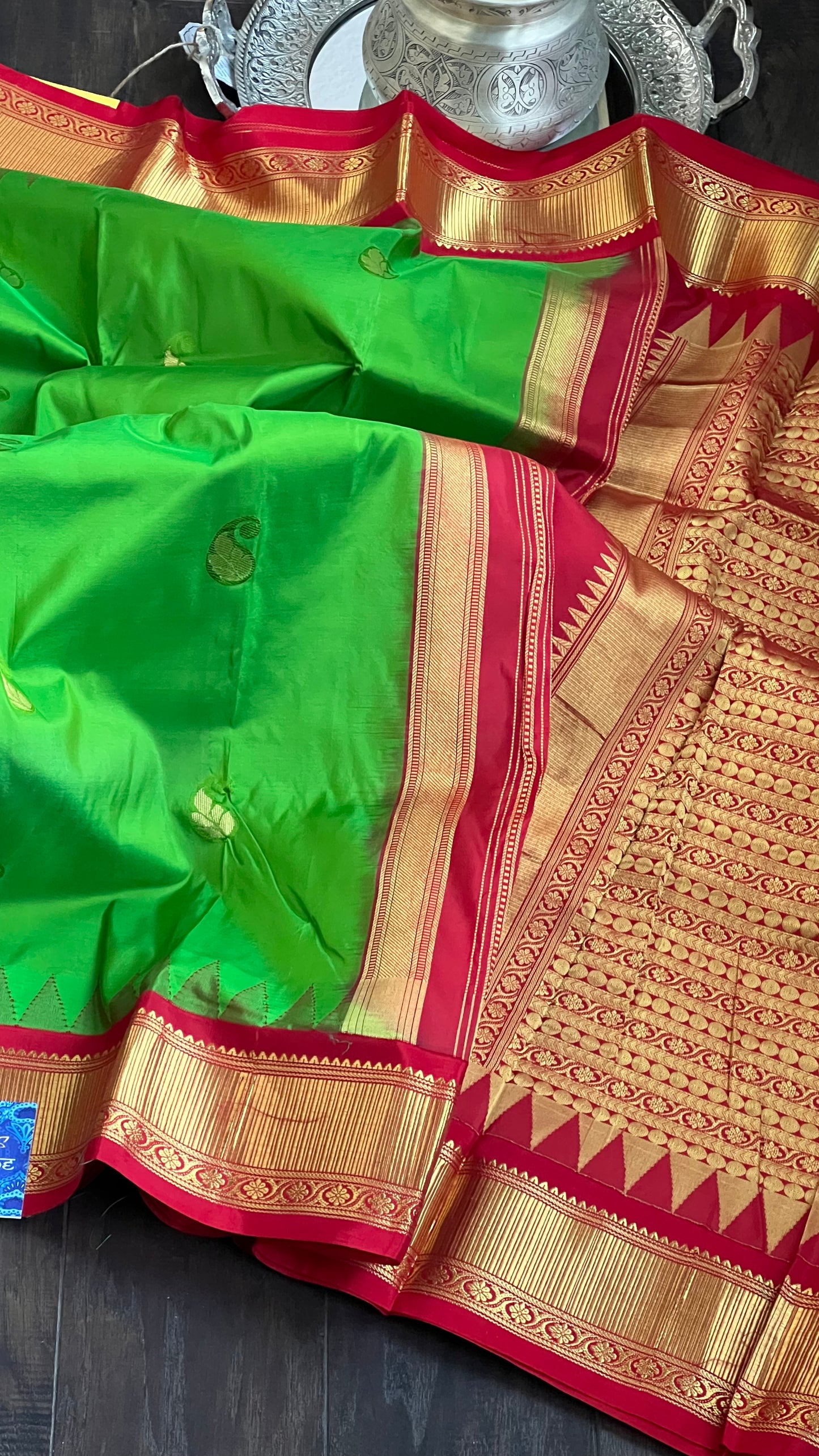 Pure Silk Kanjivaram - Red Green