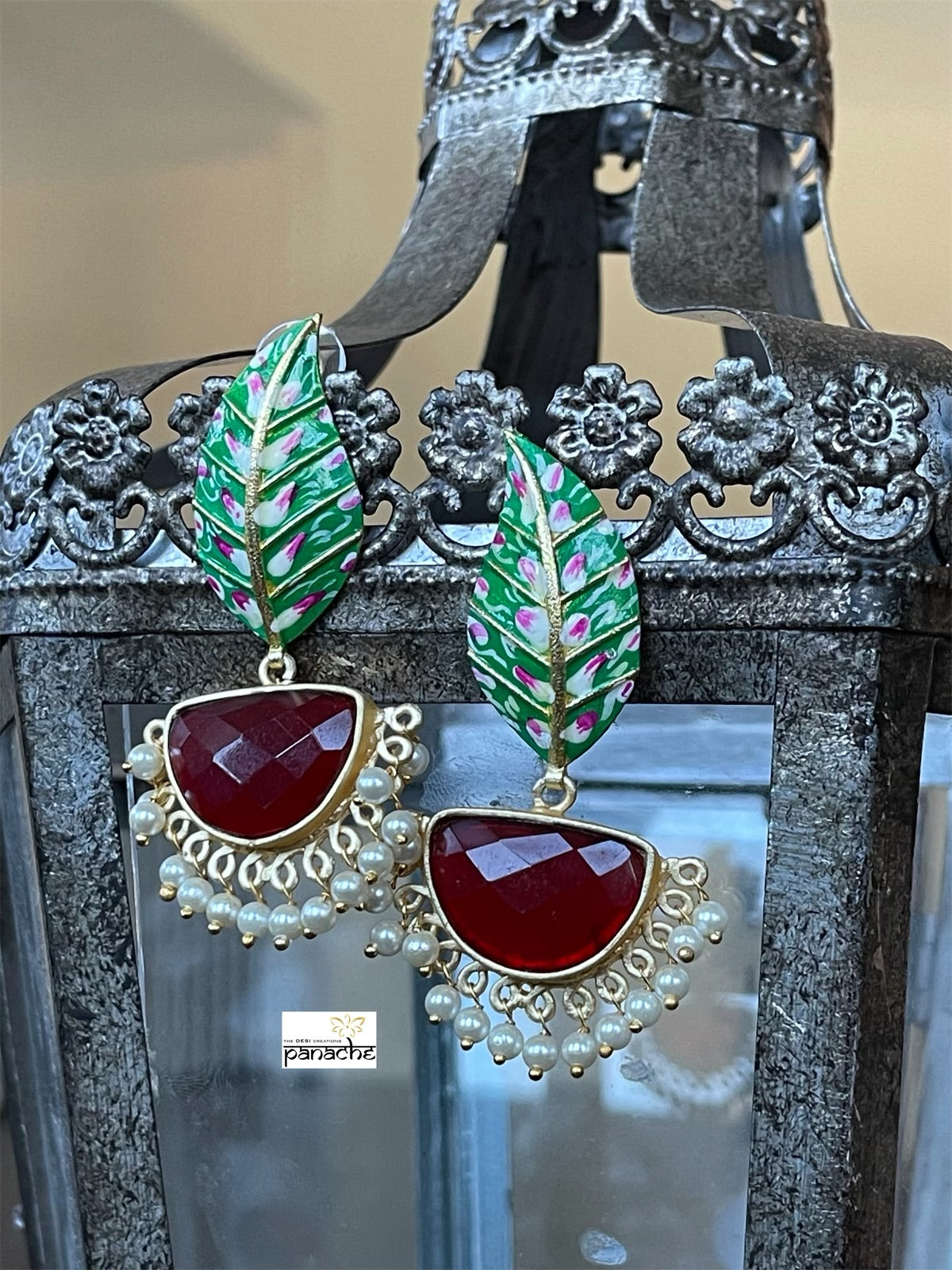 Jewelry Earring - Half Moon Gold Leaf earring