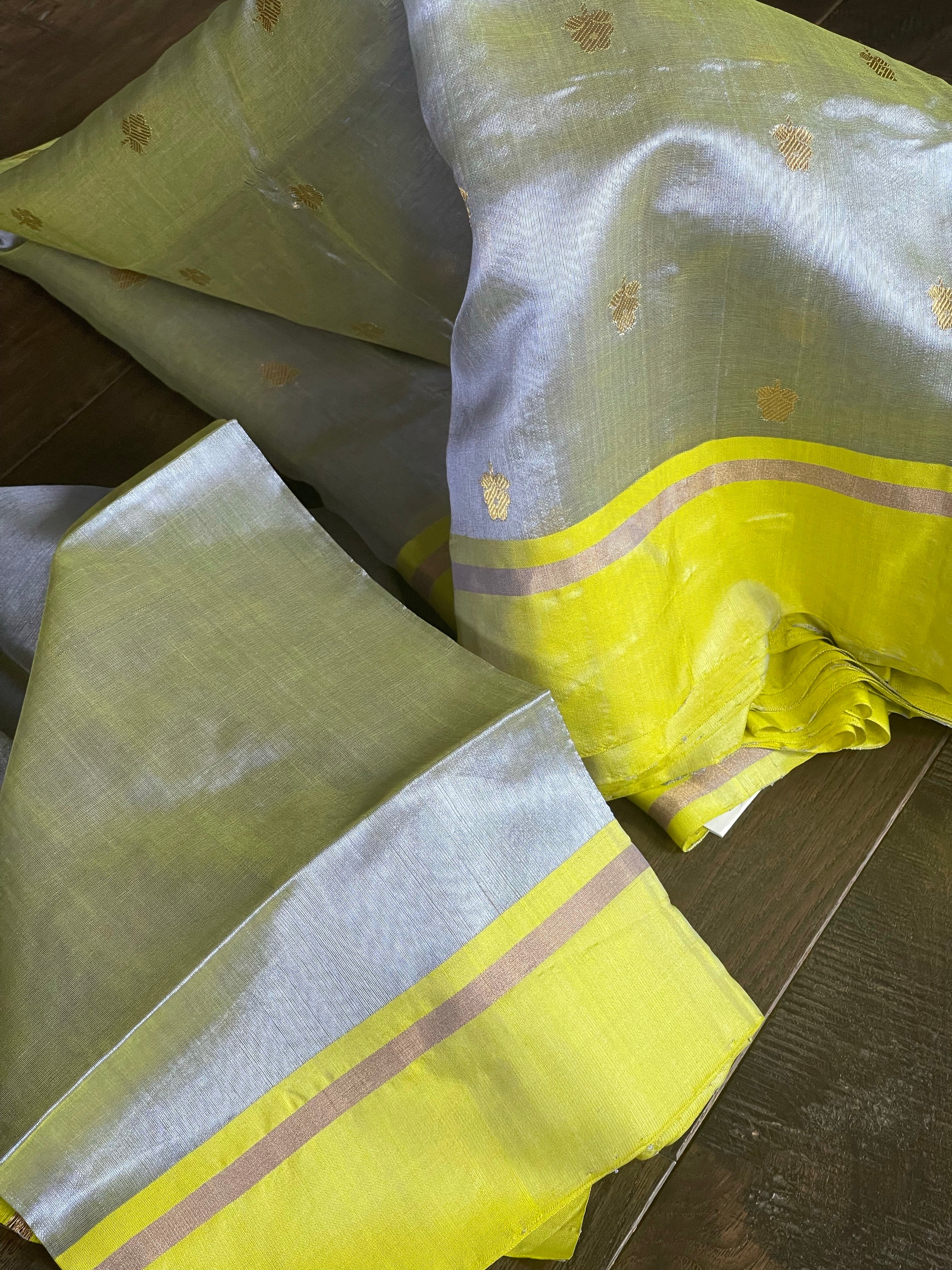 Pure Chanderi Pattu Silk - Light Purple Fluorescent Green Dual Shaded