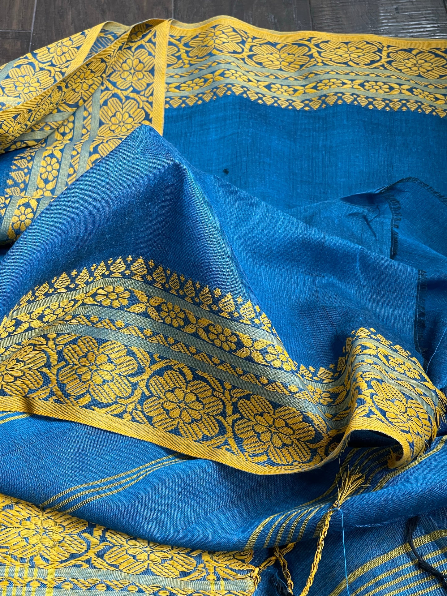 Begampuri Cotton Saree - Blue Yellow Woven